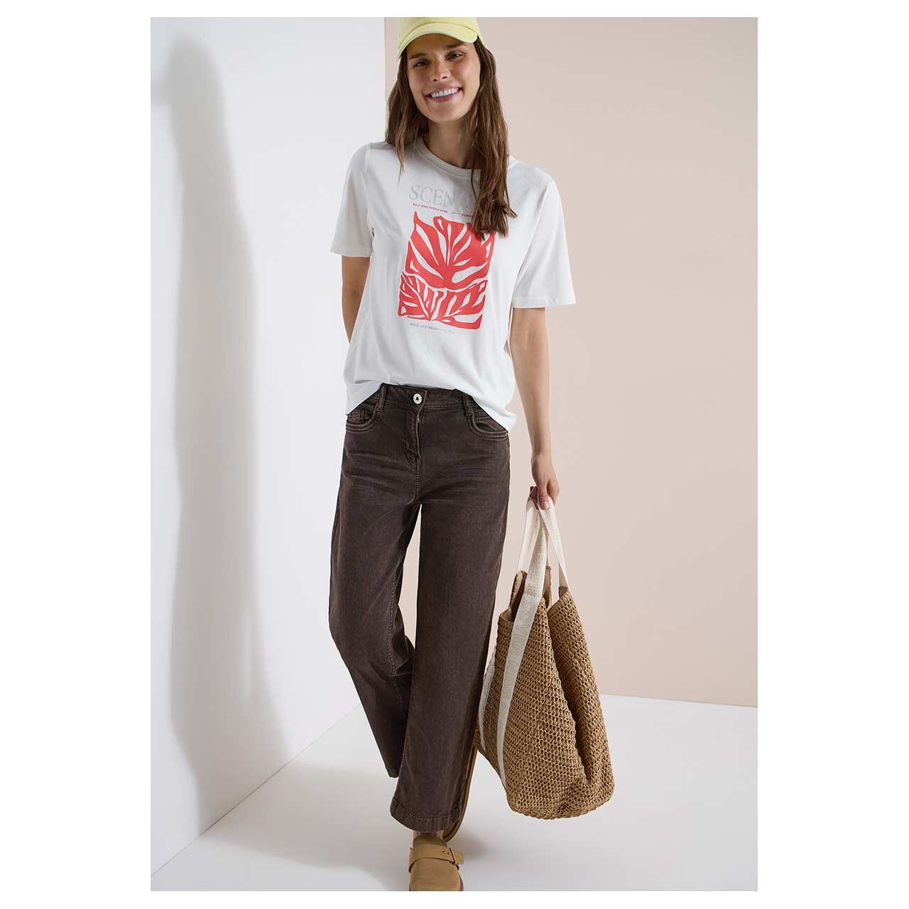 Damen T-Shirt Monstera Print von Cecil in Cremeweiß mit Print, Ganzkörperansicht am Model