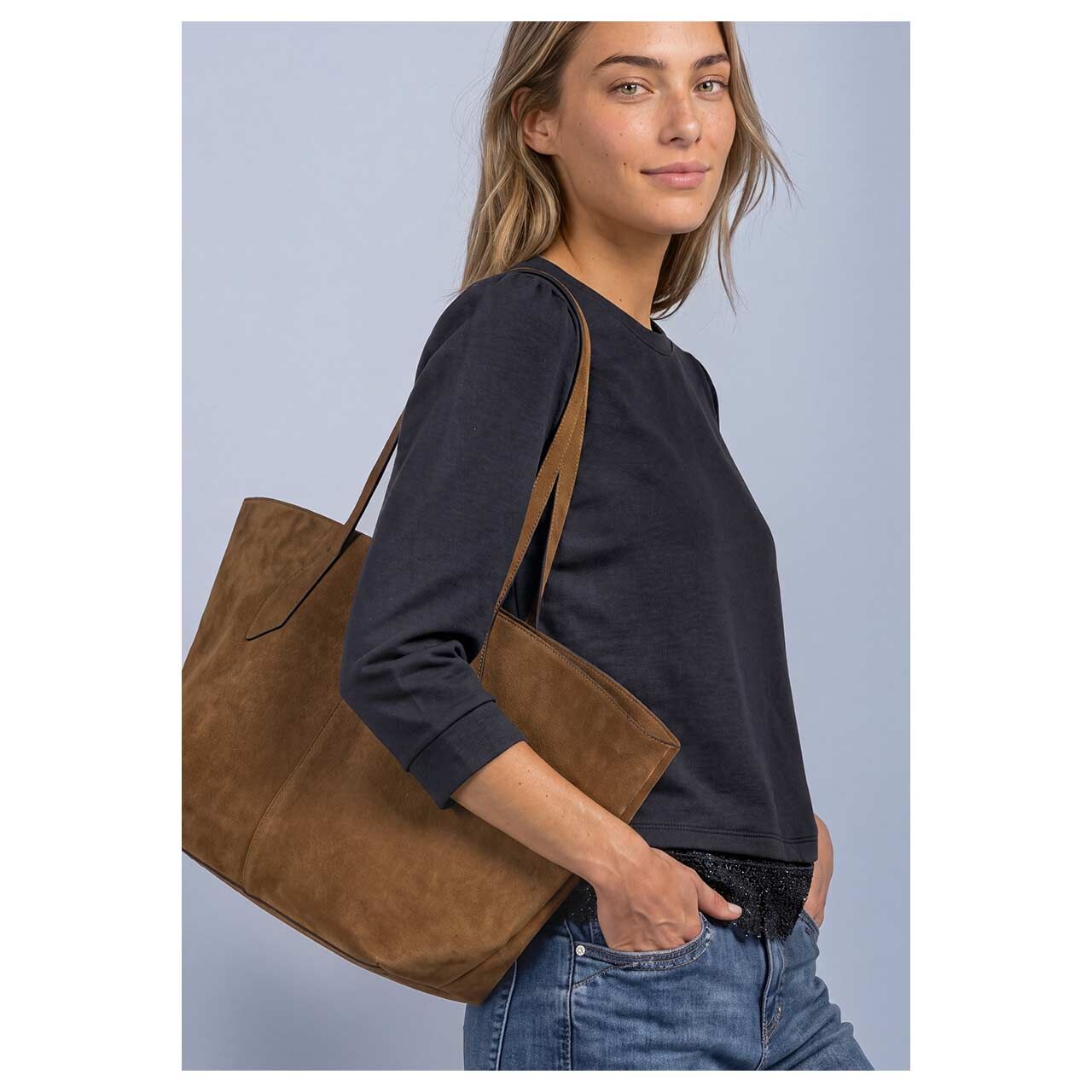 Street One Damen 3/4 Arm Shirt Lace Bottom in Dunkelblau, detaillierte Seitansicht am Model