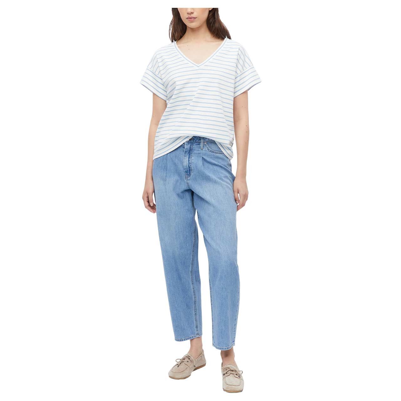 s. Oliver Damen T-Shirt in Hellblau gestreift, Ganzkörperansicht am Model