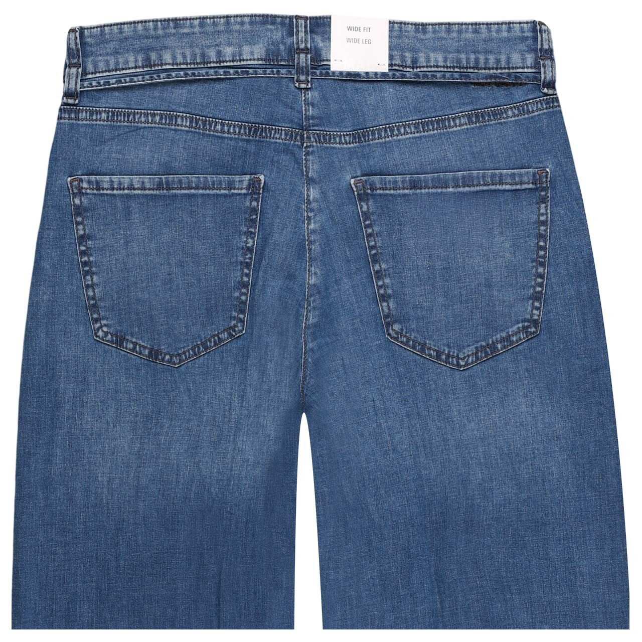 Stretch Damenjeans Wendy von MAC in Blau angewaschen, detaillierte Rückansicht