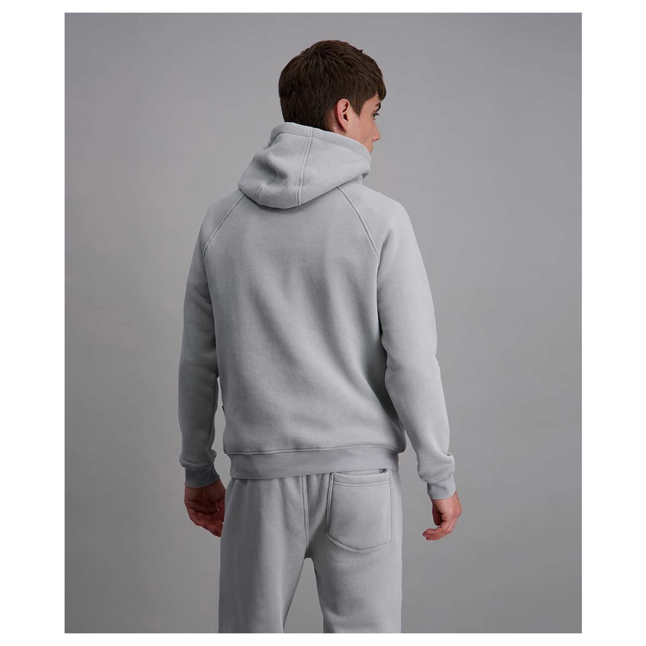 Herren Hoodie Sweatshirt von Pioneer in Grau, Rückansicht am Model