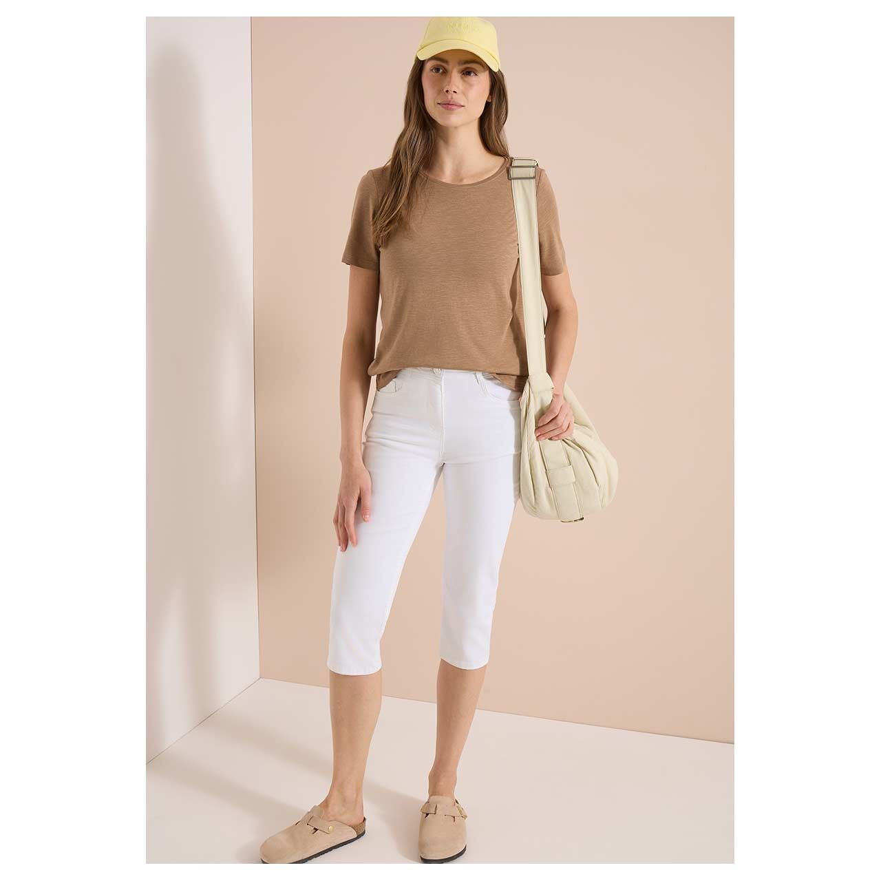 Damen 3/4 Jeans Toronto von Cecil in Weiß, Ganzkörperansicht am Model