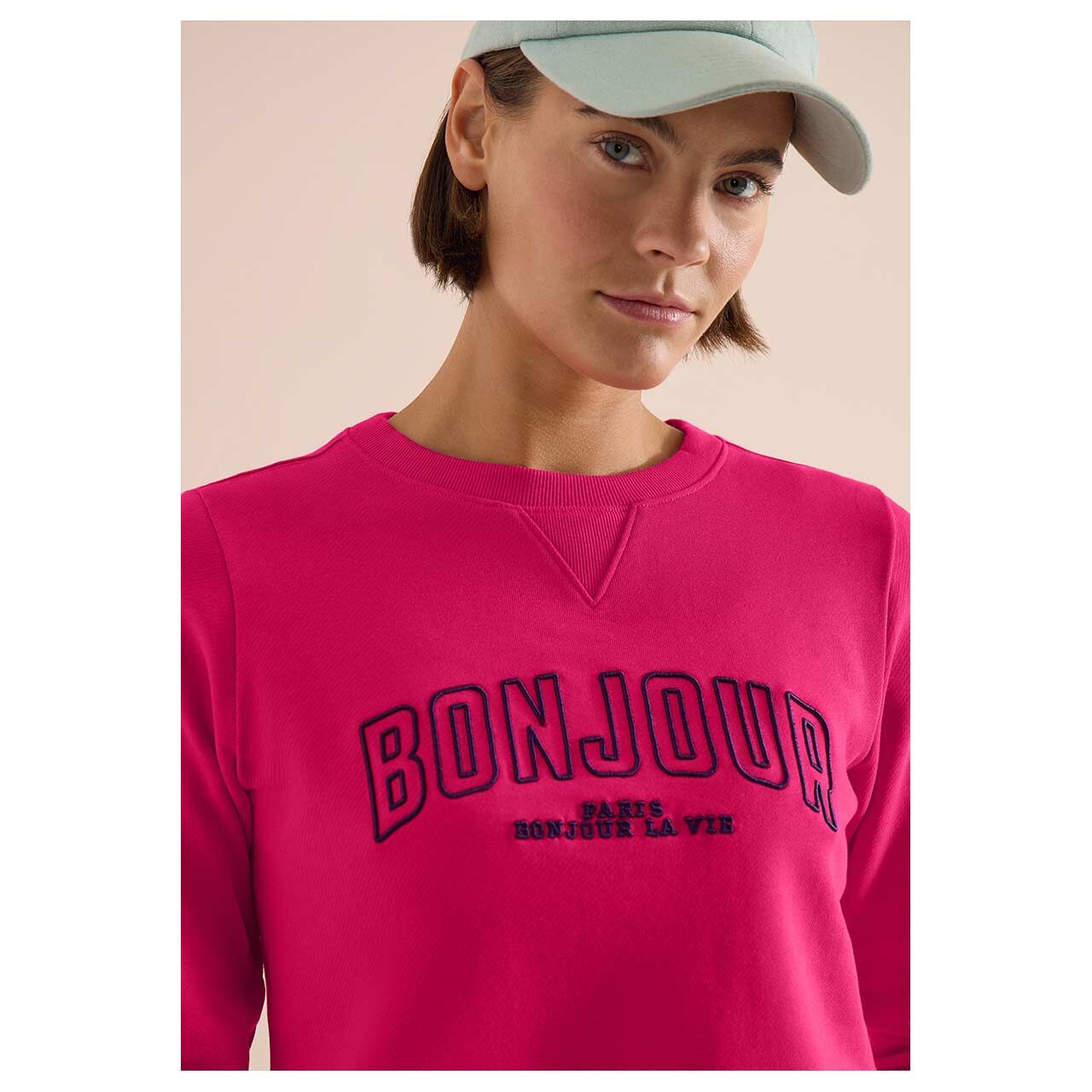 Damen Sweatshirt Embroidery von Cecil in Pink mit Print, detaillierte Vorderansicht am Model