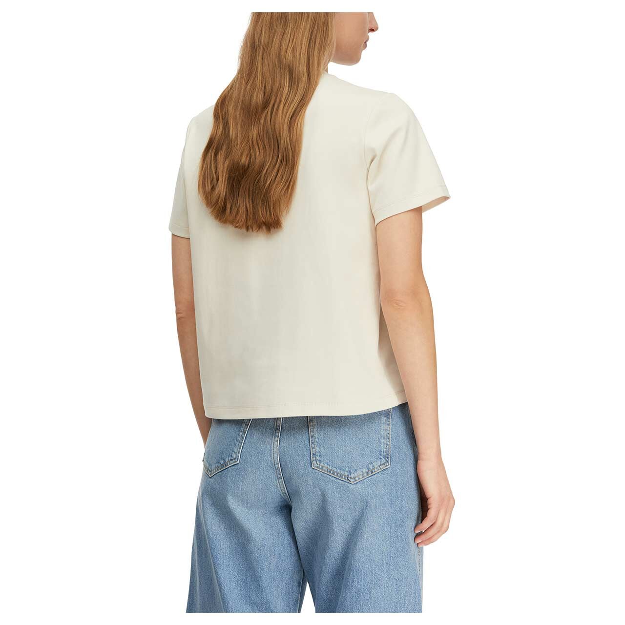 Damen T-Shirt von Comma in Beige mit Print, Rückansicht am Model