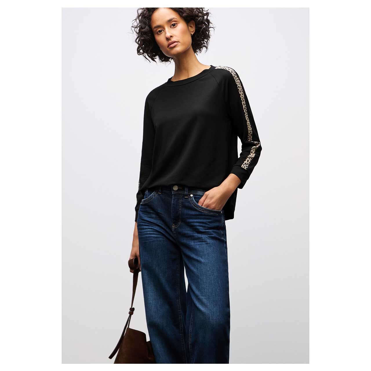 Damen 3/4 Arm Shirt Printed Galloon von Street One in Schwarz mit Print, Vorderansicht am Model