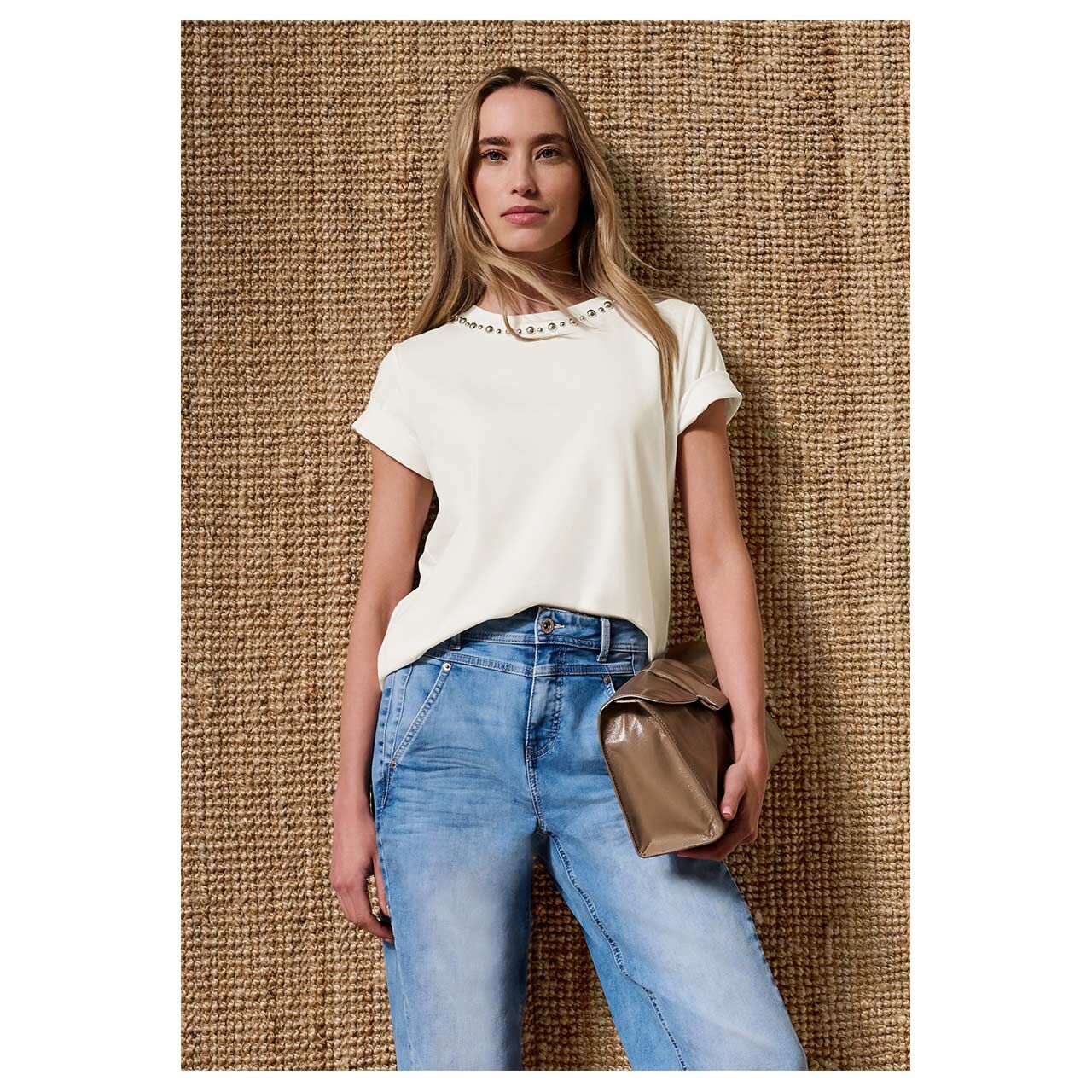 Damen T-Shirt Short Deco Neck von Street One in Cremeweiß, Vorderansicht am Model