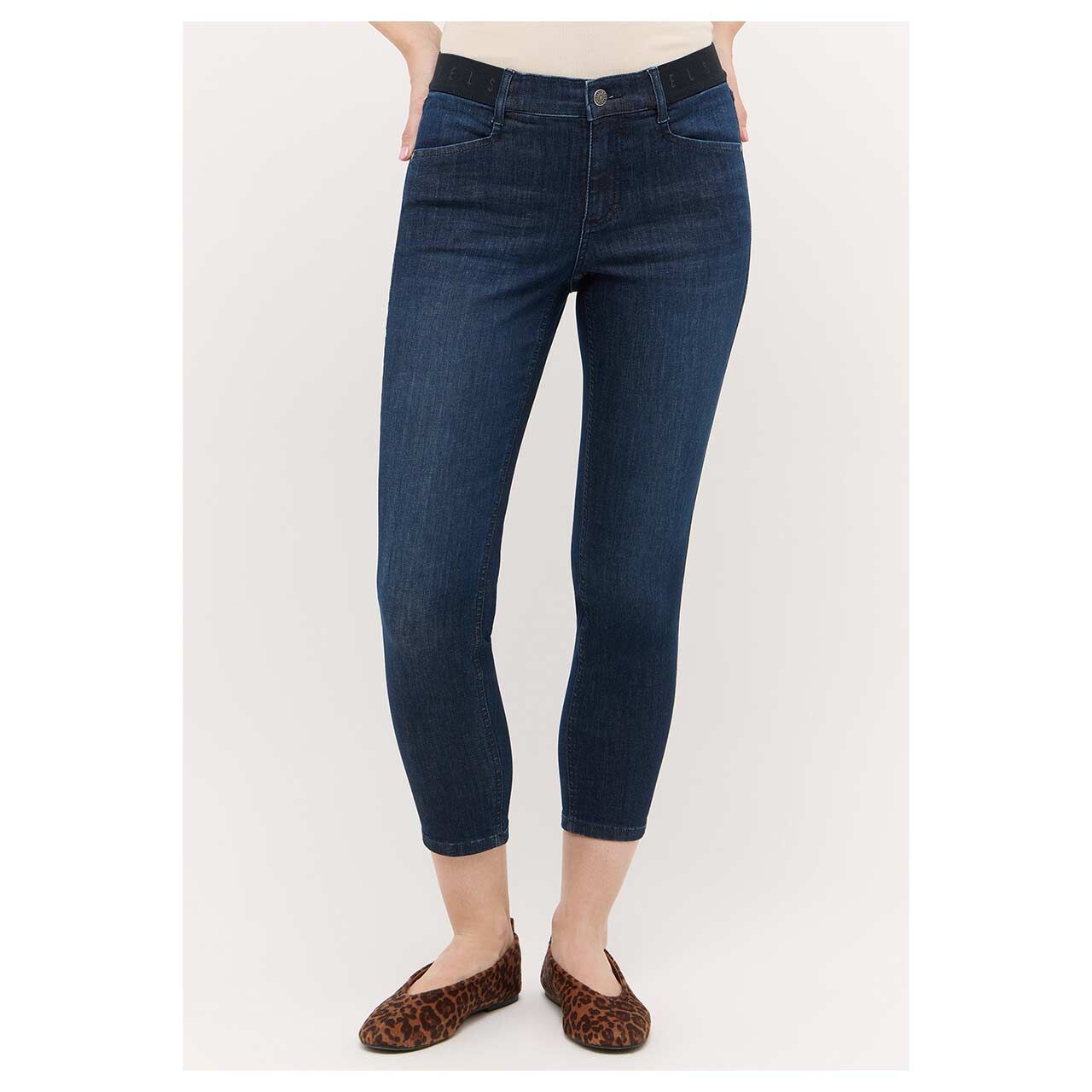 Damen 7/8 Jeans Ornella Sporty von Angels in Dunkelblau angewaschen, Vorderansicht am Model