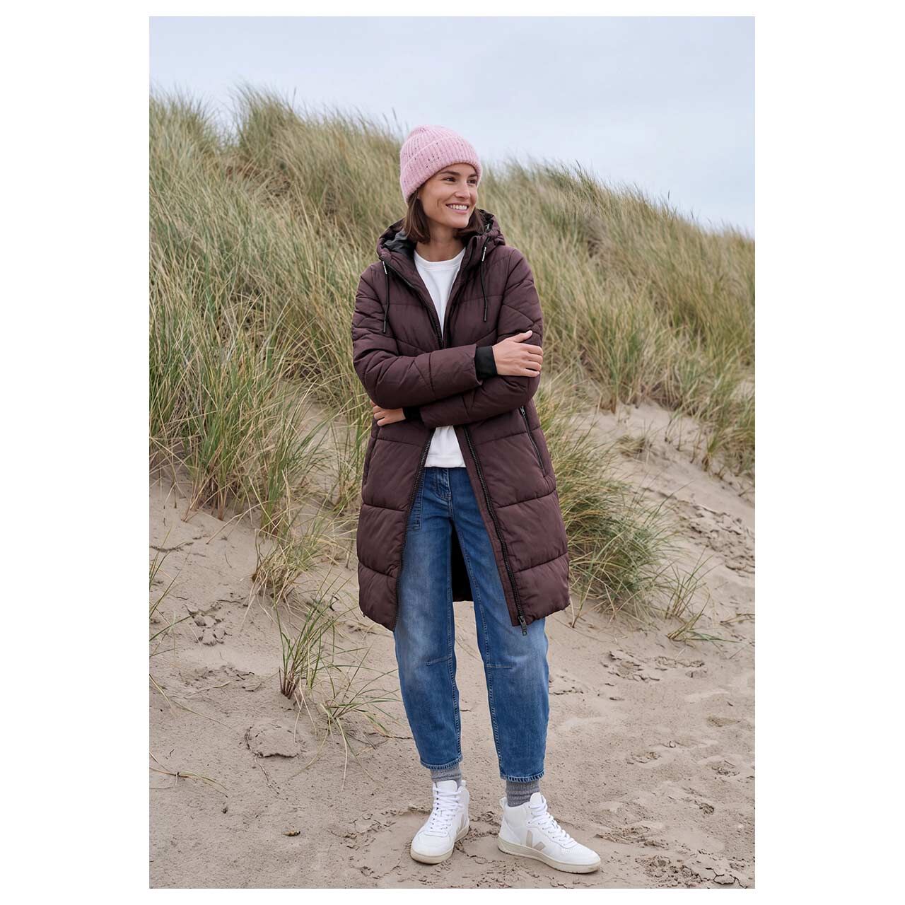 Damen Mantel Long Quilted von Cecil in Weinrot, Ganzkörperansicht am Model