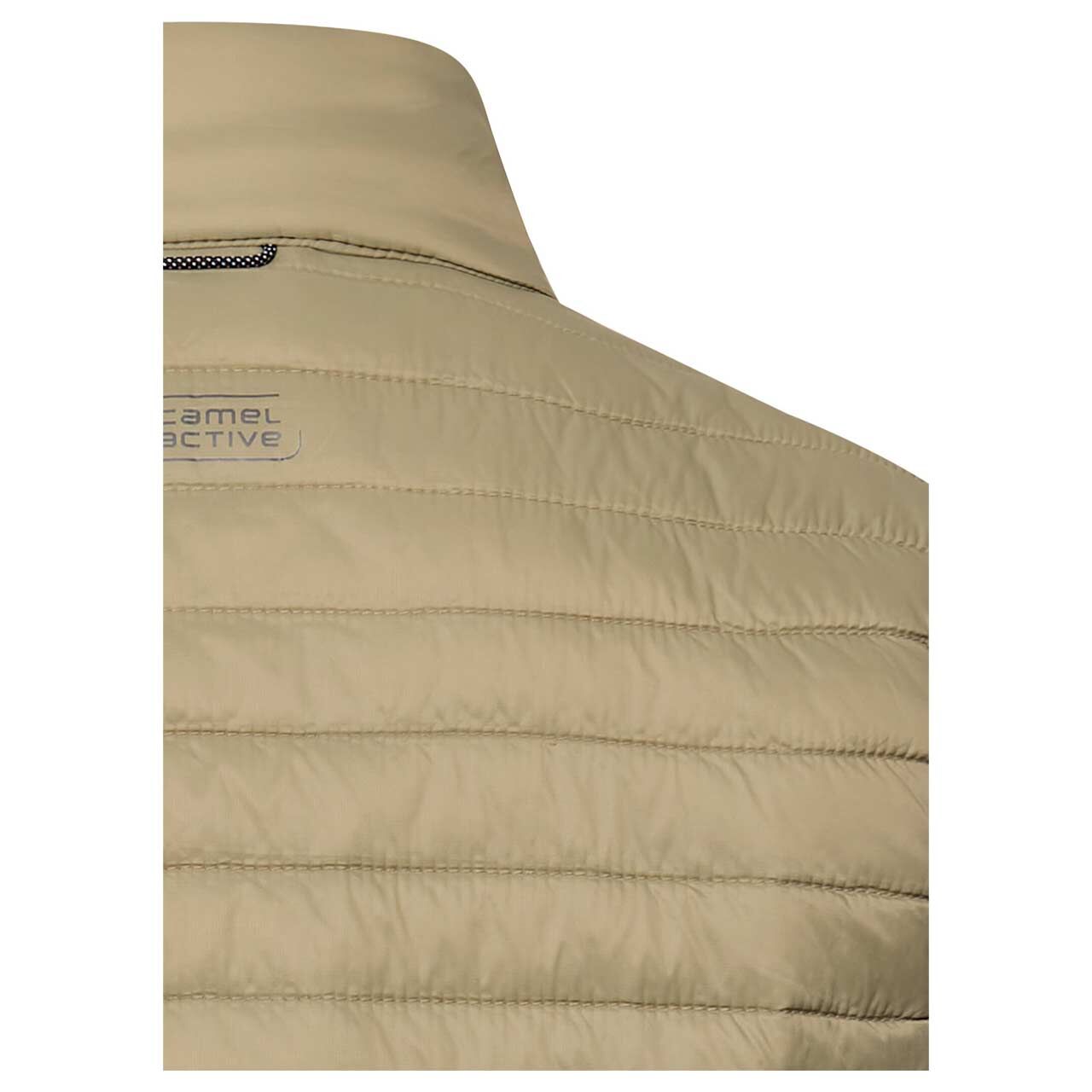 Herren Weste von Camel active in Olivgrün, detaillierte Rückansicht