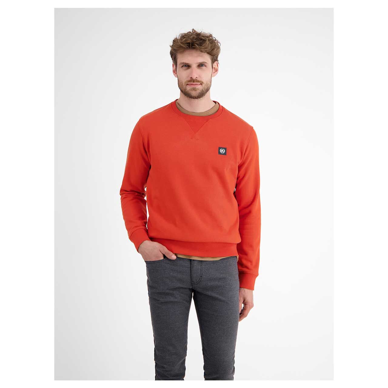 Herren Sweatshirt von Lerros in Rot, Vorderansicht am Model