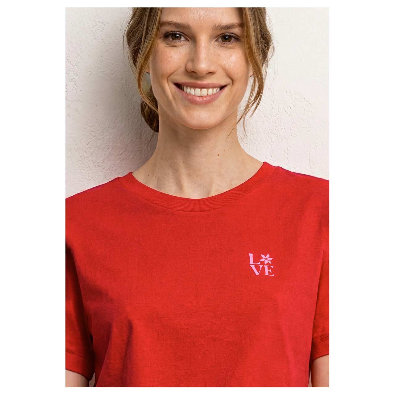 Damen T-Shirt Basic Chest Print von Street One in Rot mit Print, detaillierte Vorderansicht am Model