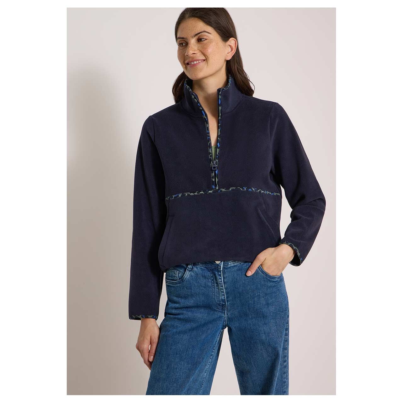 Damen Sweatshirt Troyer Fleece von Cecil in Dunkelblau mit Print, Vorderansicht am Model