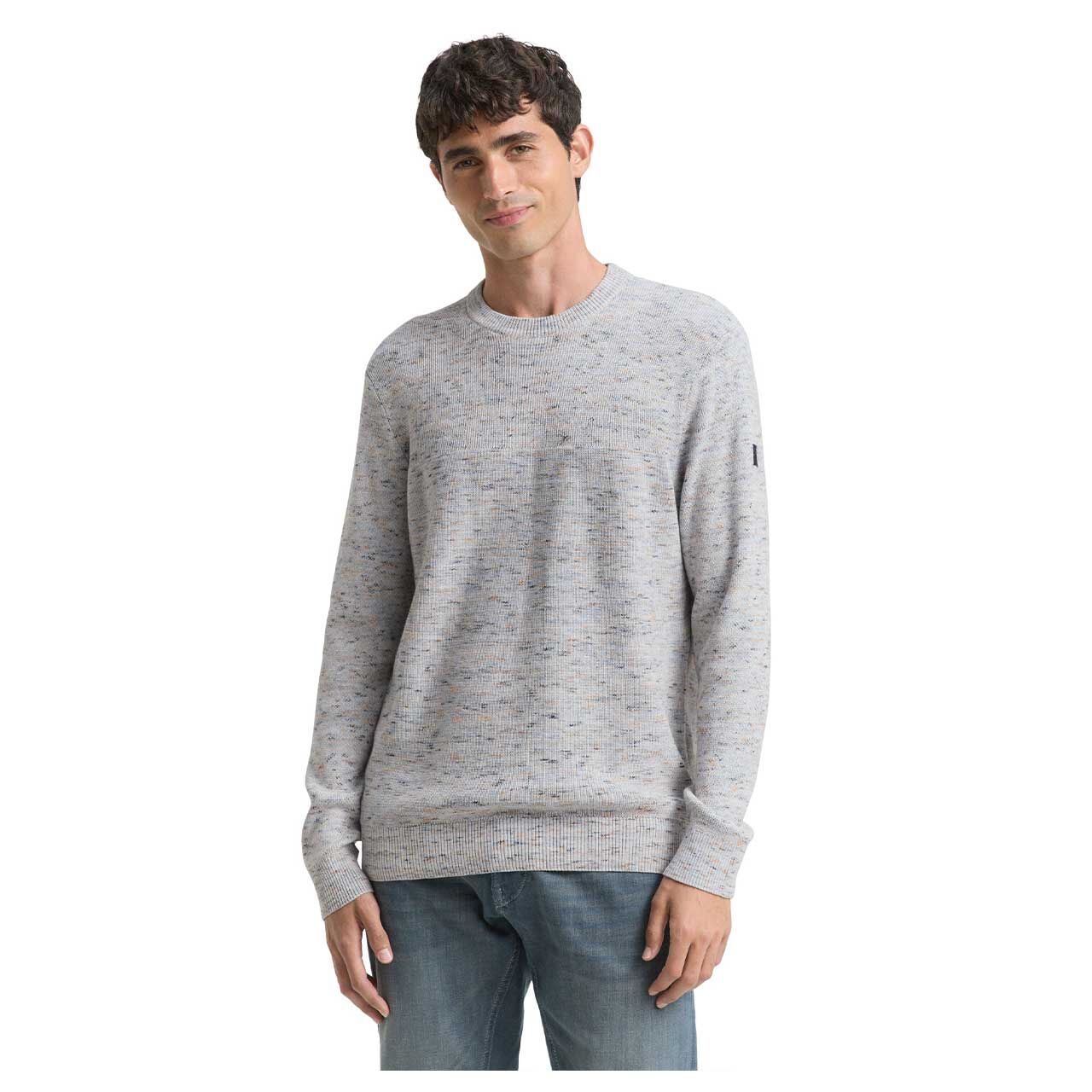 Herren Pullover Space Dye Crewneck von Tom Tailor in Hellgrau meliert, Rückansicht am Model