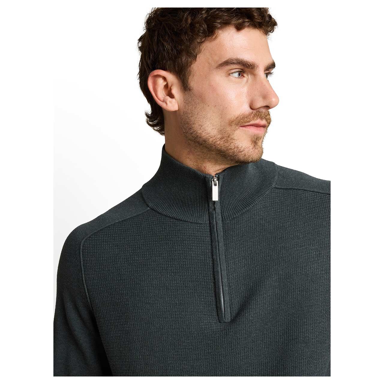 Herren Pullover Basic Knit Troyer von Tom Tailor in Olivgrün meliert, Detailansicht am Model vorne