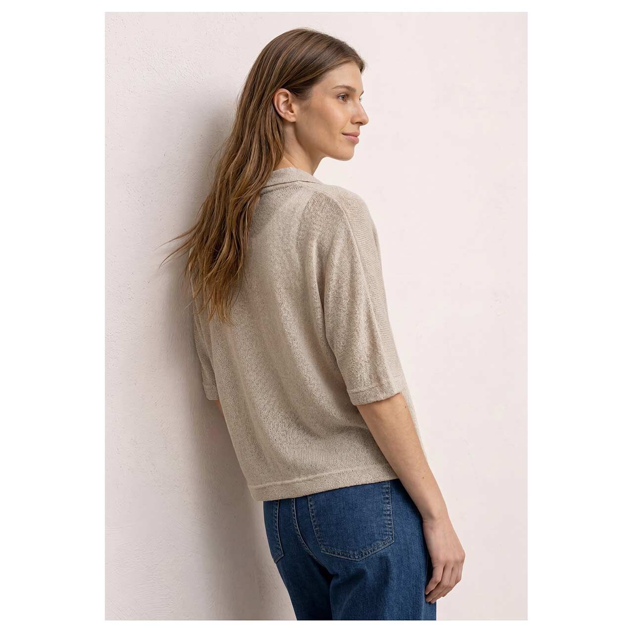 Damen Kurzarm Strickjacke Knit Look Batwing von Street One in Beige, Rückansicht am Model