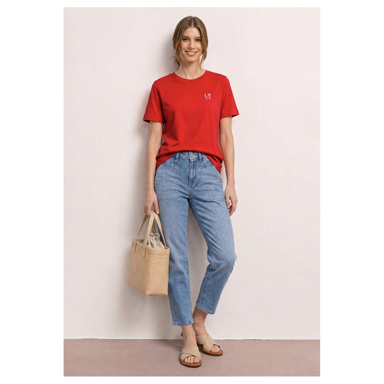 Damen T-Shirt Basic Chest Print von Street One in Rot mit Print, Ganzkörperansicht am Model