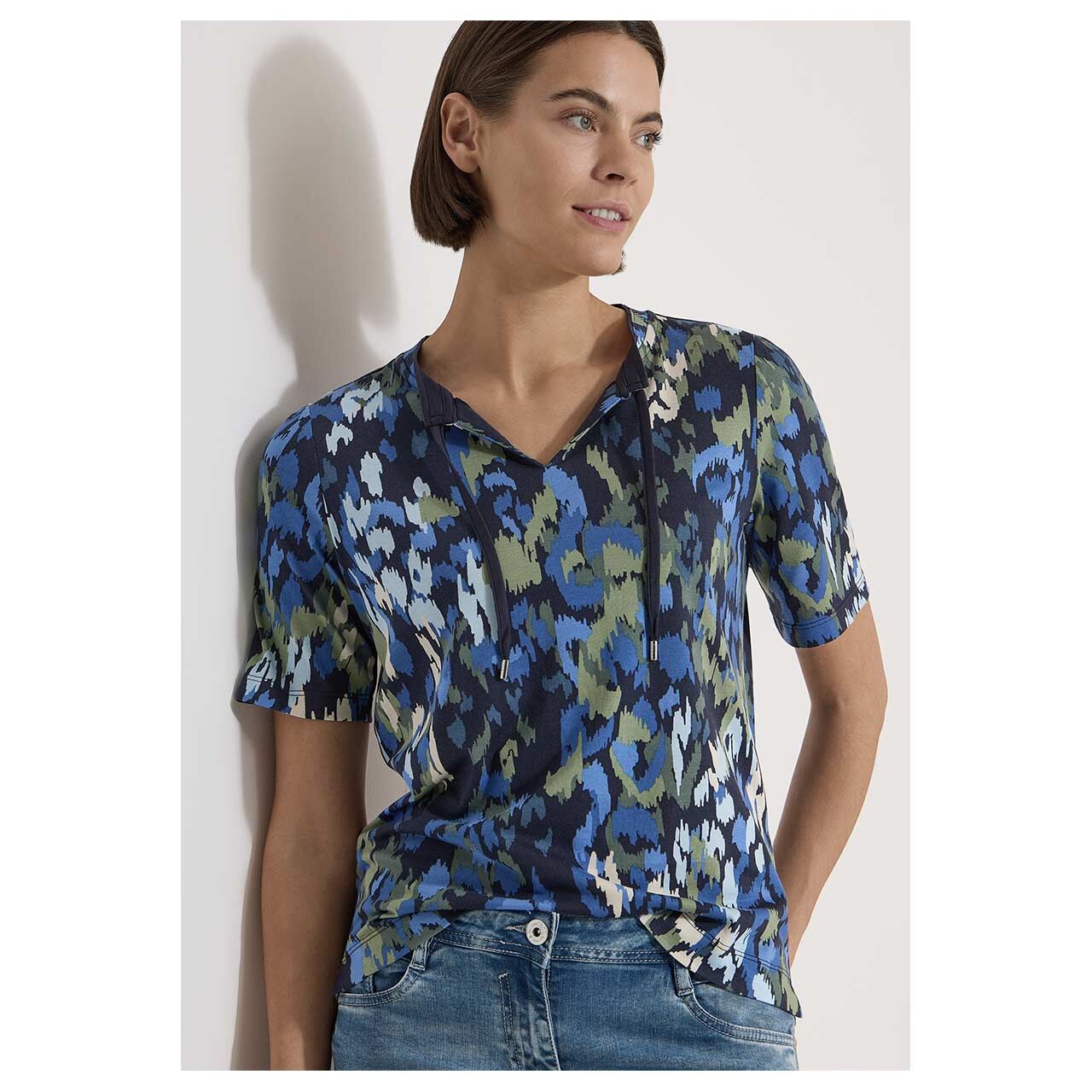 Damen T-Shirt Tunic von Cecil in Dunkelblau mit Print, Vorderansicht am Model