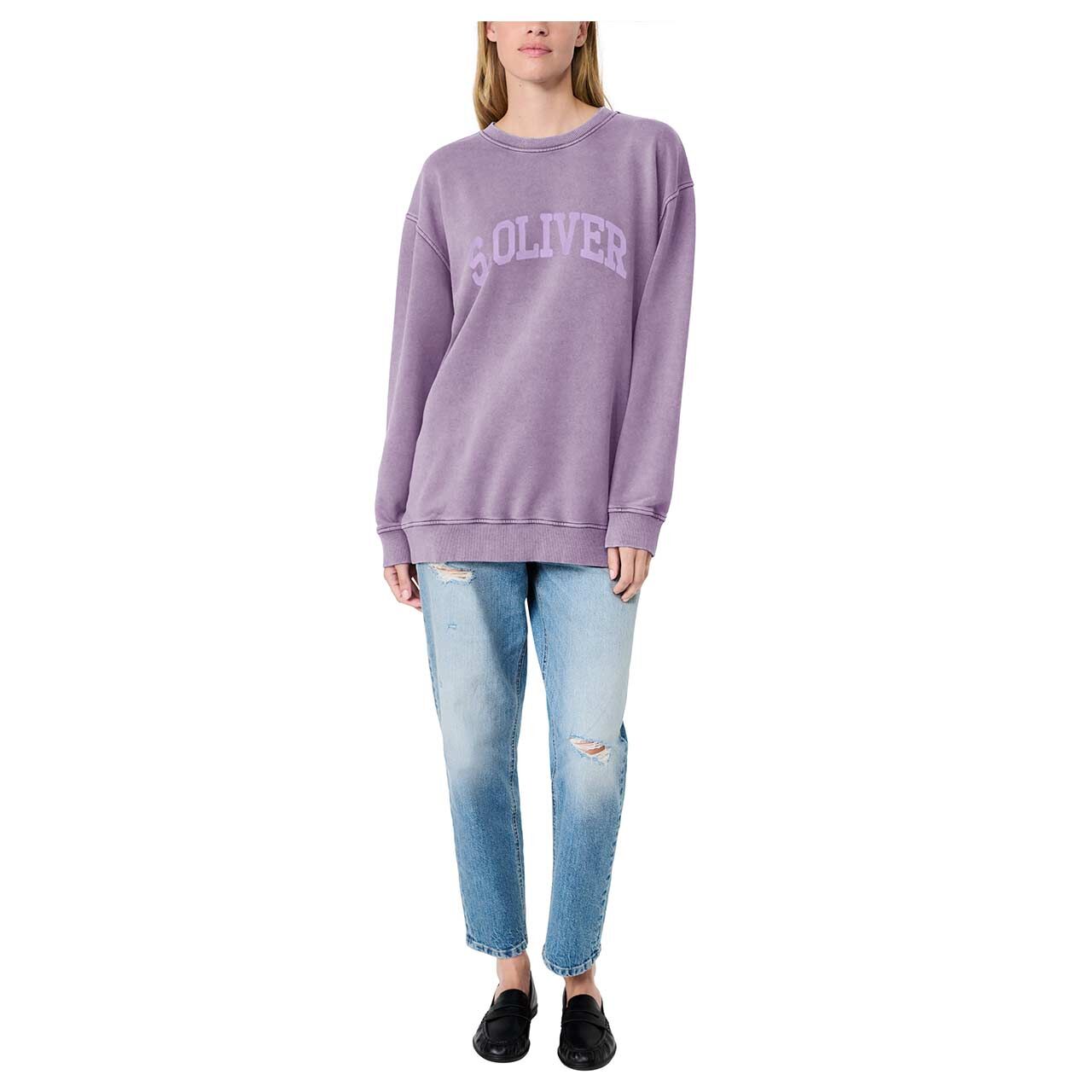 s.Oliver Damen Sweatshirt in Lila mit Print, Ganzkörperansicht am Model