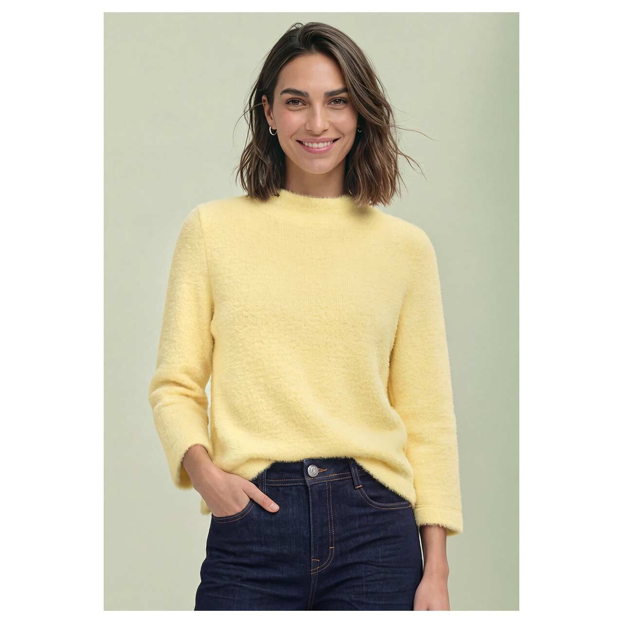 Damen 3/4 Arm Pullover Modern Fluffy Turtleneck von Street One in Gelb, Vorderansicht am Model