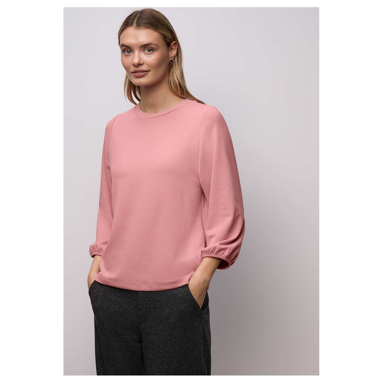 Damen 3/4 Arm Shirt Uni Jacquard von Street One in Rosa, Vorderansicht am Model