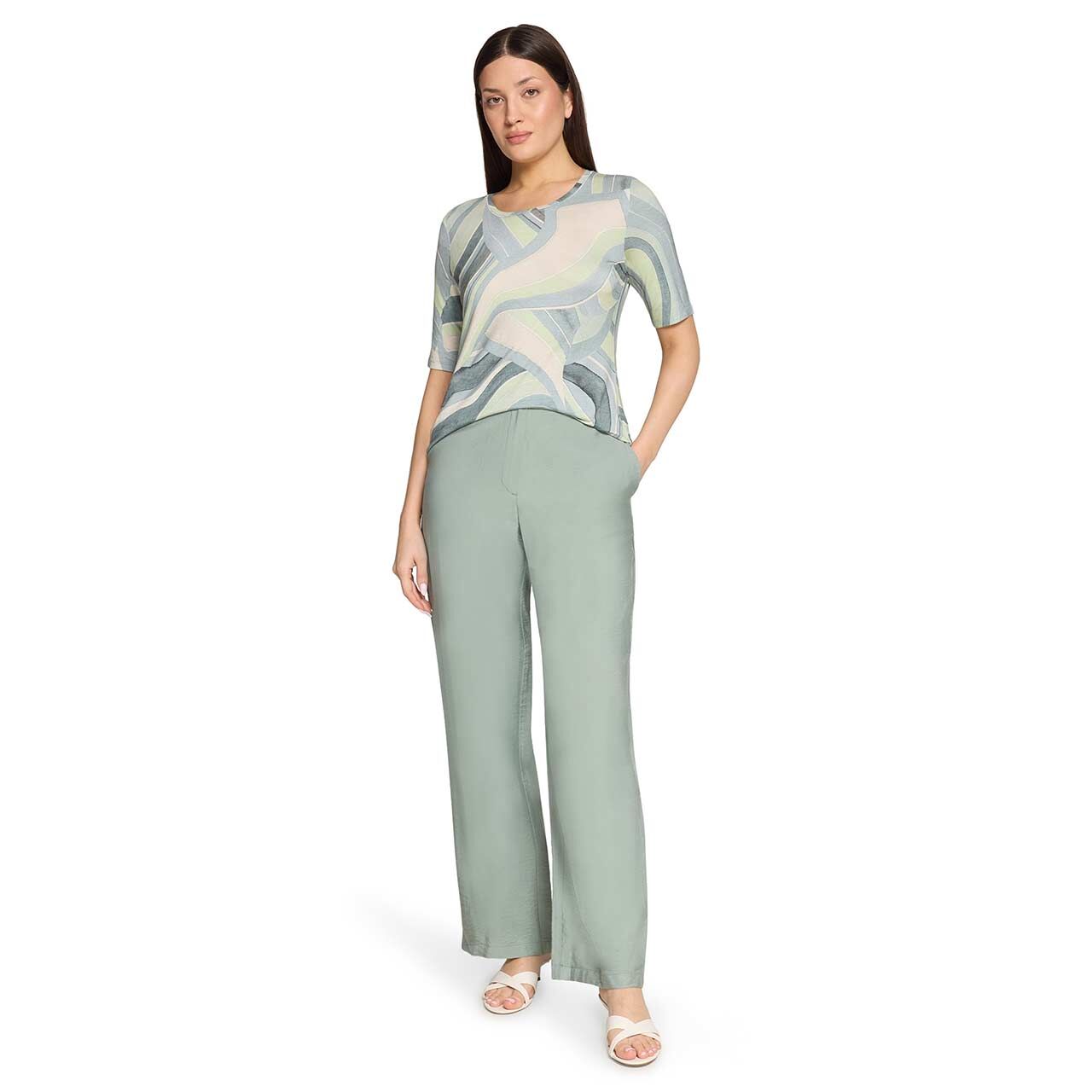 Damen T-Shirt von Betty Barclay in Grün mit Print, Ganzkörperansicht am Model