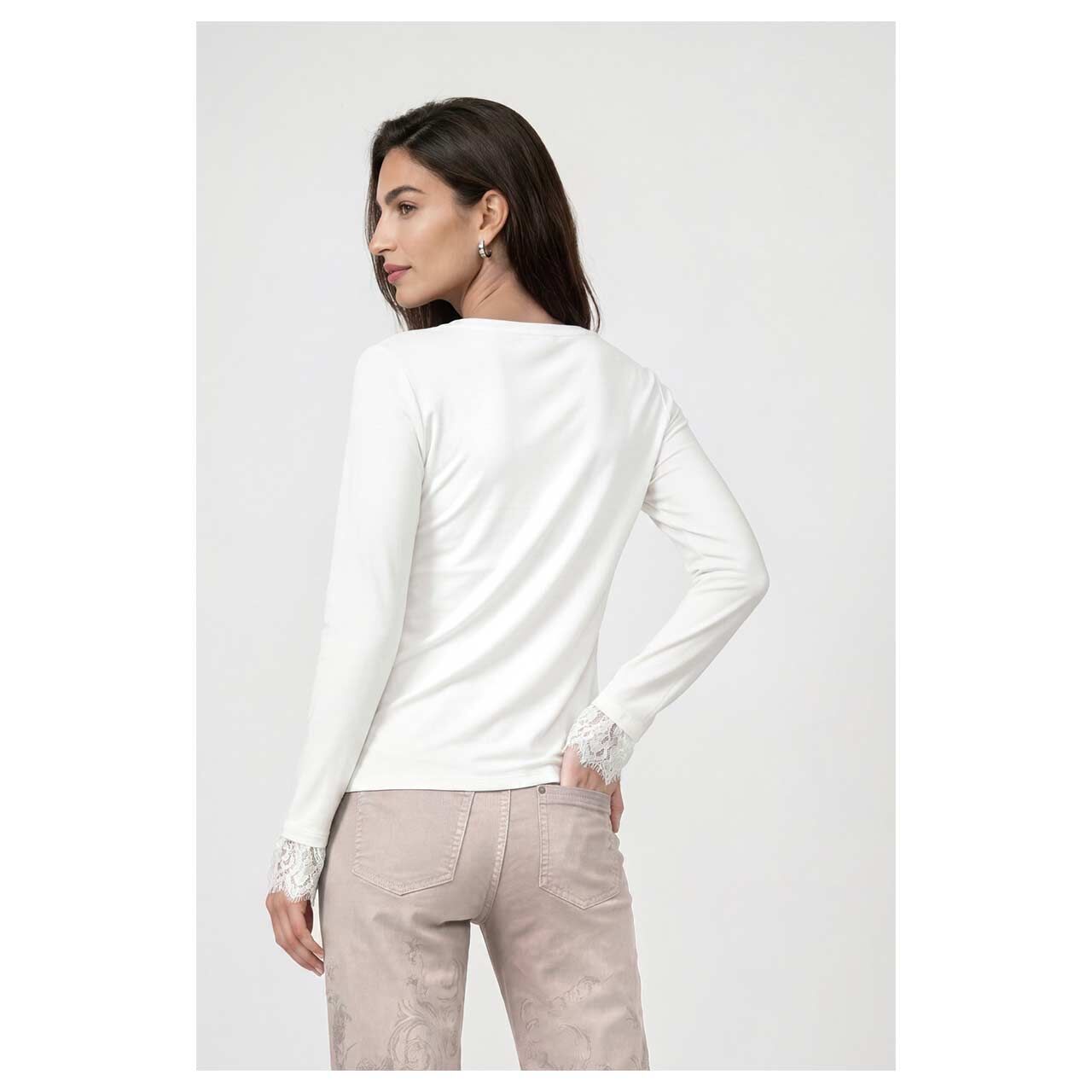 Damen Langarm Shirt von Monari in Cremeweiß, Rückansicht am Model