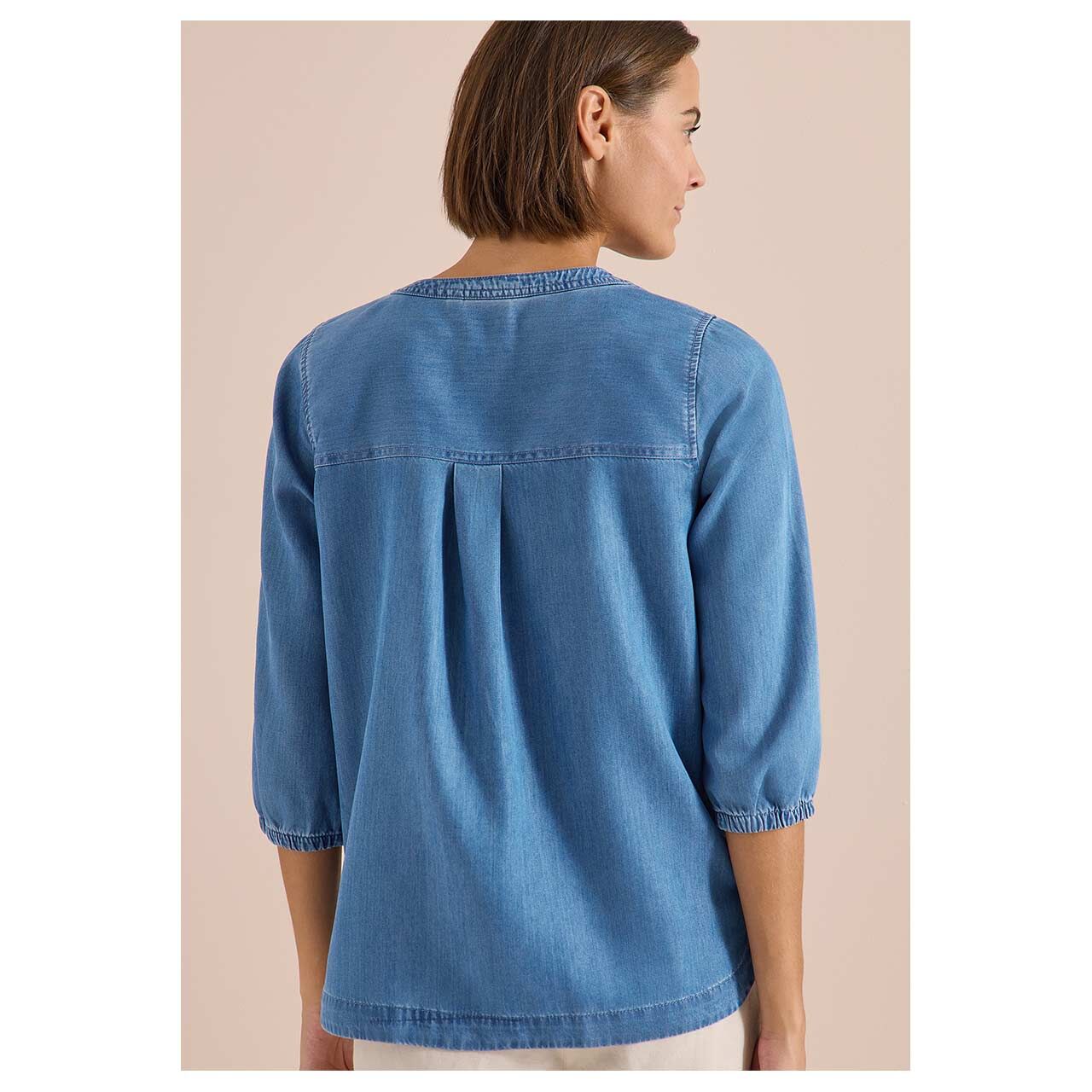 Damen 3/4 Arm Bluse Denim Look von Cecil in Blau angewaschen, Rückansicht am Model