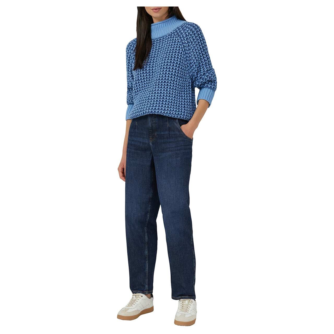 s.Oliver Damen Pullover in Blau mit Print, Ganzkörperansicht am Model