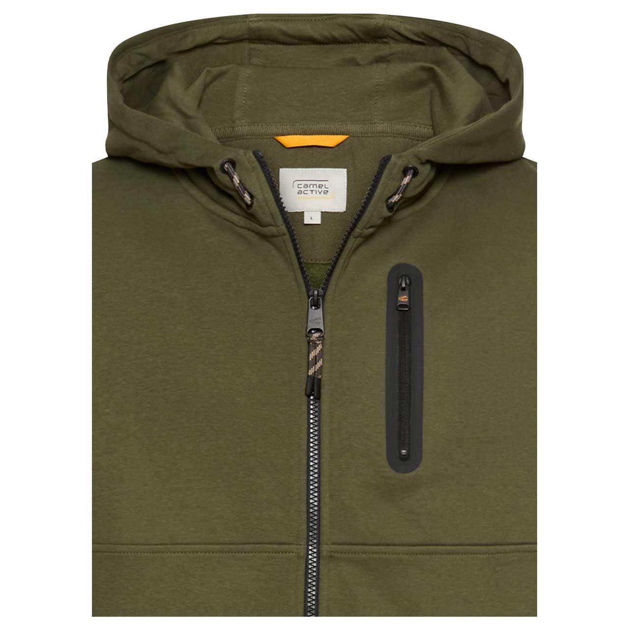 Herren Hoodie Sweatjacke von Camel active in Dunkelgrün, detaillierte Vorderansicht