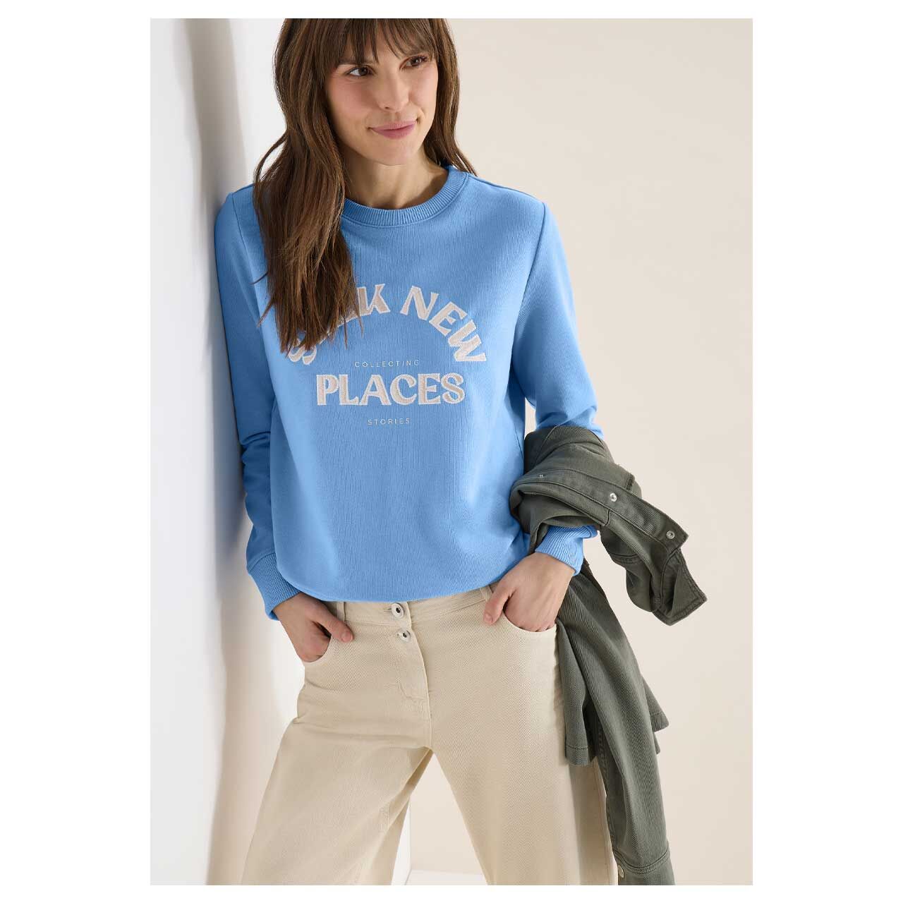 Damen Sweatshirt Embroidery von Cecil in Hellblau mit Print, Vorderansicht am Model