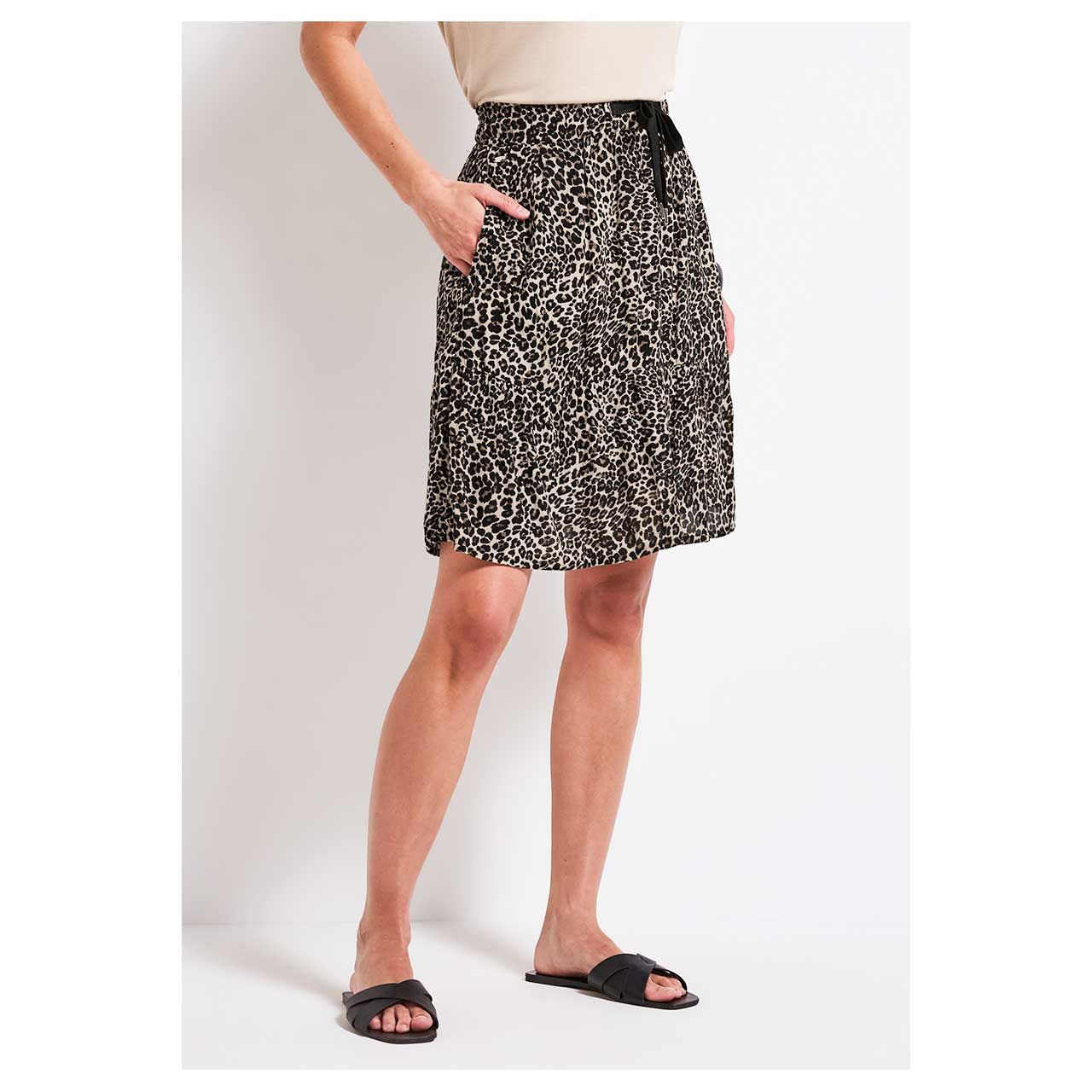 Detailansicht des Damen Rocks von Street One in Schwarz mit Leo-Print
