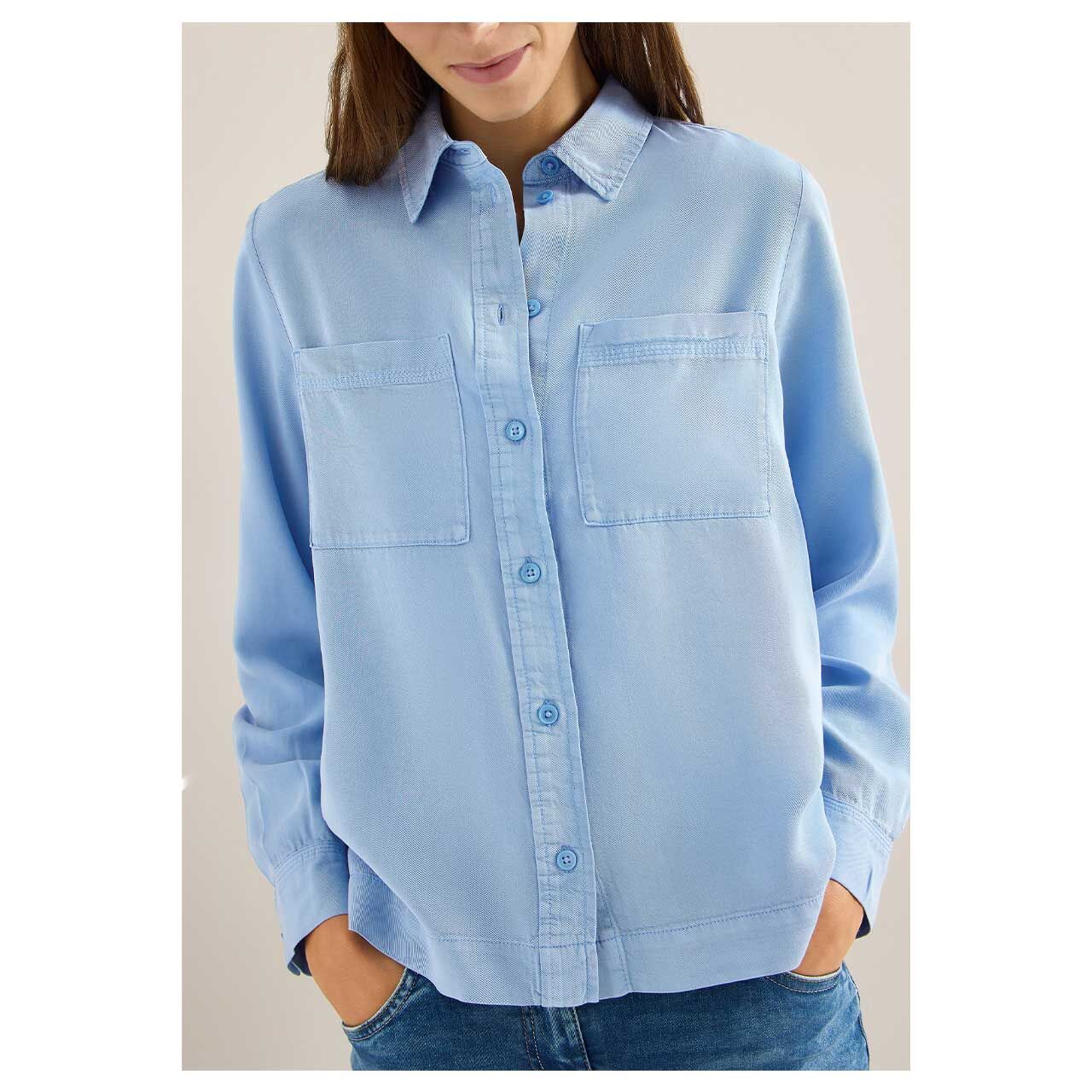 Damen Langarm Bluse Color Lyocell von Cecil in Hellblau, Vorderansicht am Model