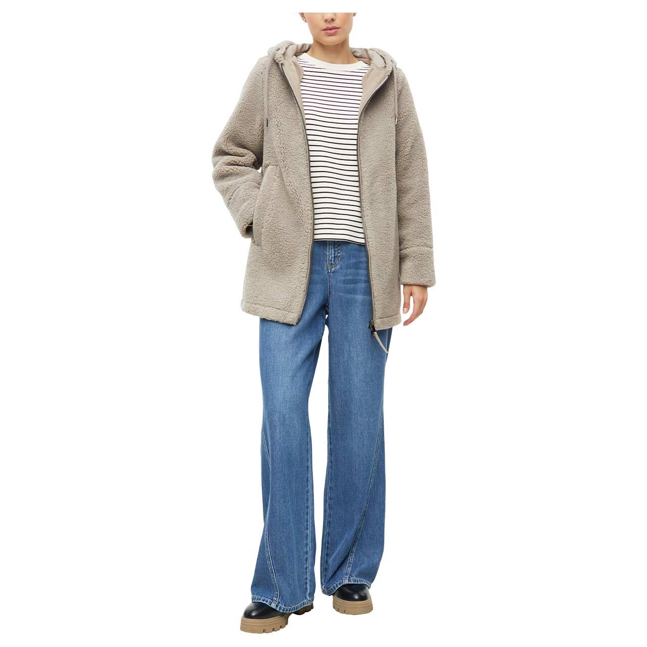 Damen Teddy Mantel von s.Oliver in Hellbraun, Ganzkörperansicht am Model