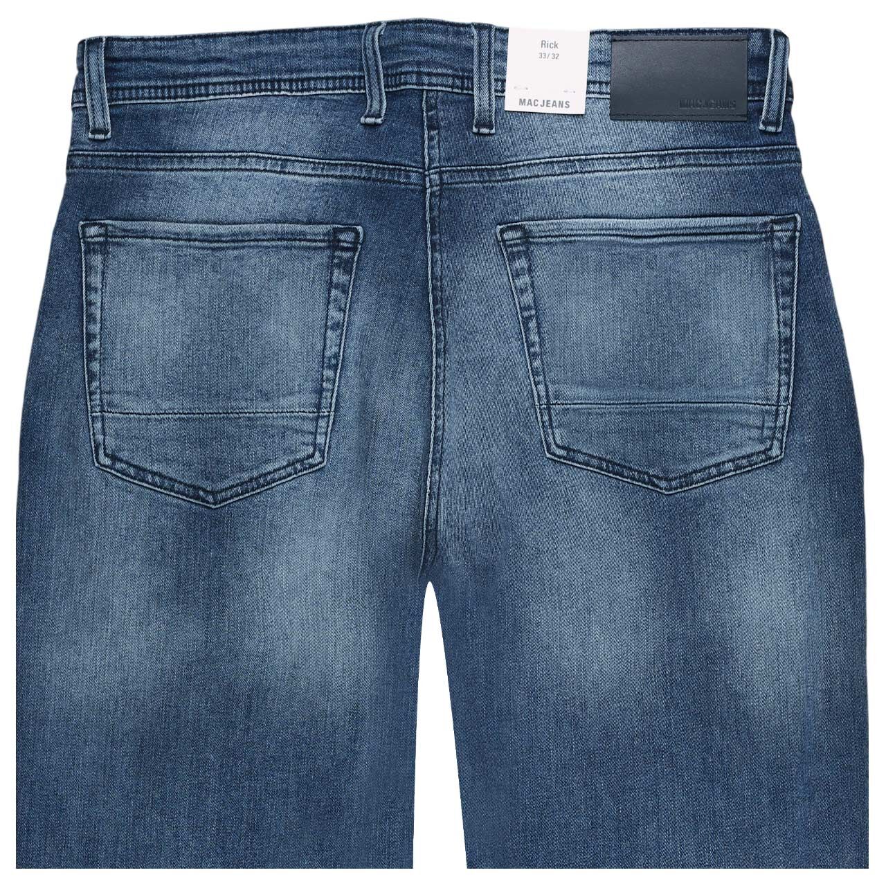 Herrenjeans Rick von MAC in Blau verwaschen, detaillierte Rückansicht