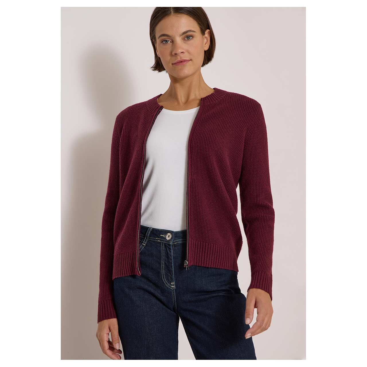 Damen Strickjacke Cosy Zipper Cardigan von Cecil in Weinrot, Vorderansicht am Model