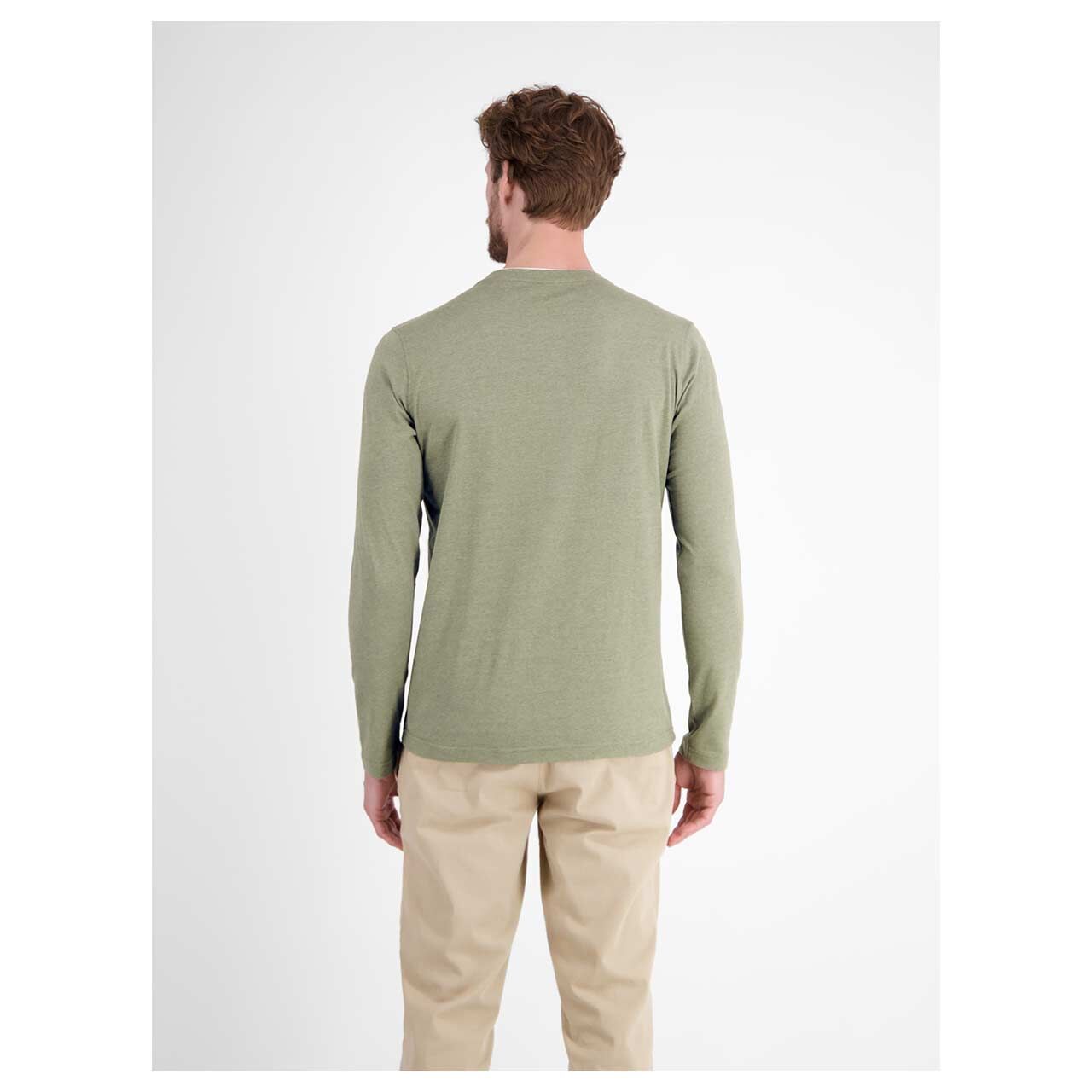 Herren Langarm Shirt Henley von Lerros in Grün meliert, Rückansicht am Model