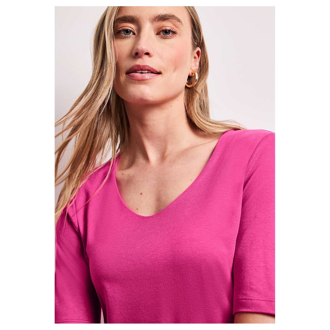 Damen T-Shirt Palmira von Street One in Pink, Detailansicht Model