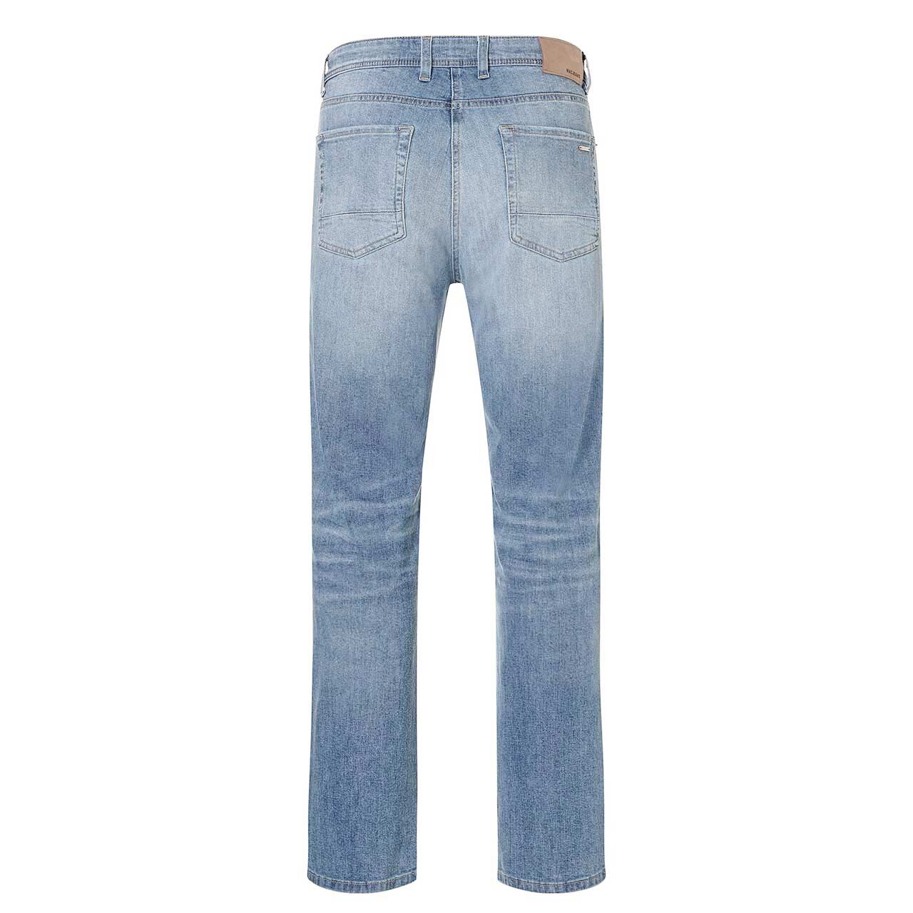 Herrenjeans Rick von MAC in Hellblau verwaschen, Rückansicht