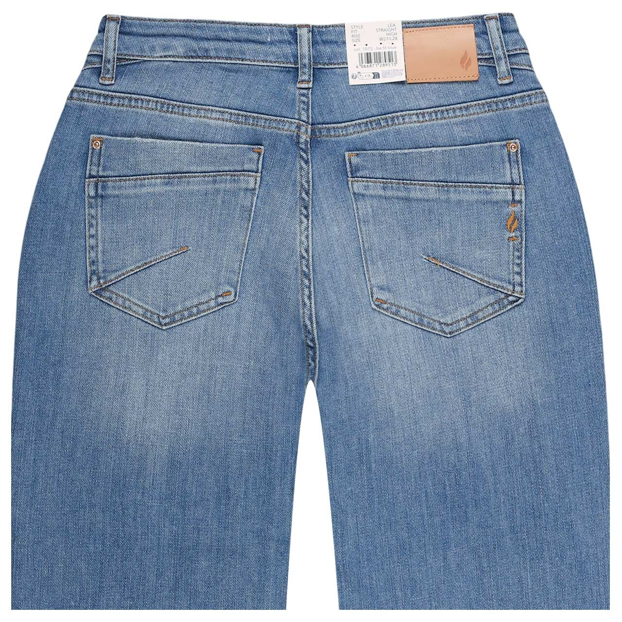 Stretch Damen Jeans Lea Straight von Blue Fire in Hellblau angewaschen, detaillierte Rückansicht