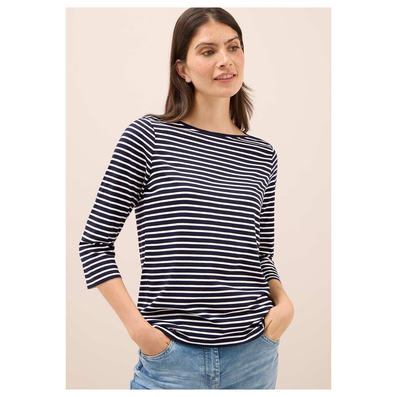Damen 3/4 Arm Shirt Basic Stripe Boatneck von Cecil in Dunkelblau gestreift, Vorderansicht am Model