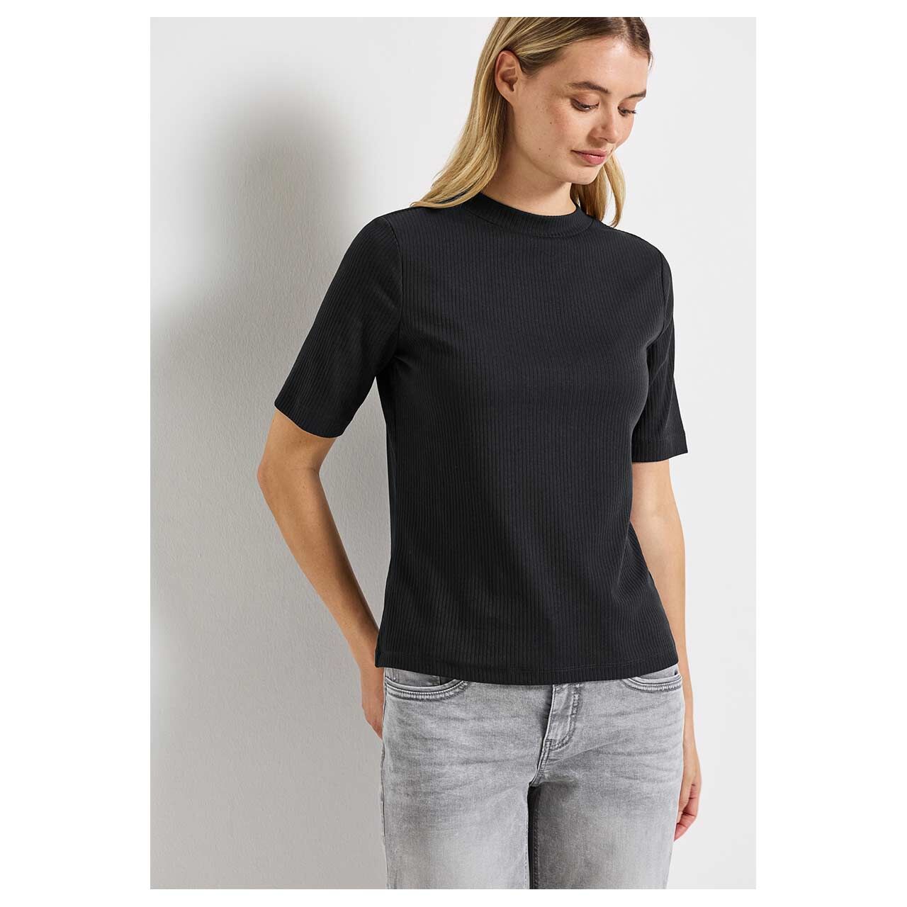 Damen T-Shirt Rib Turtle Neck von Street One in Schwarz, Vorderansicht am Model