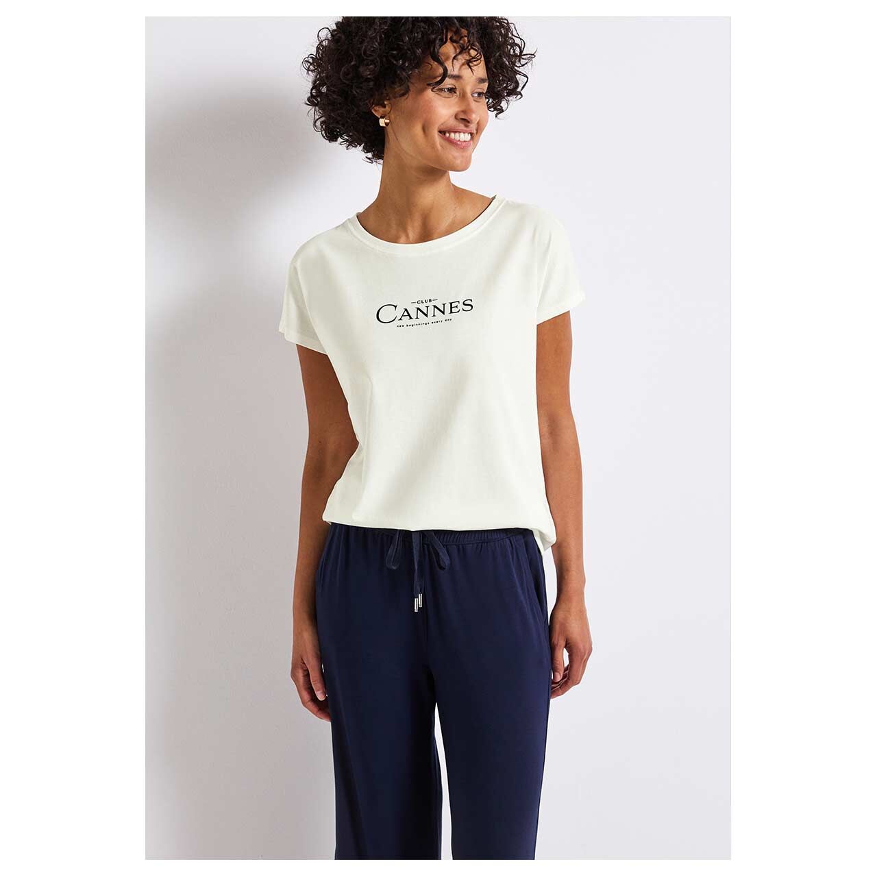 Damen T-Shirt Basic Foil Print von Street One in Cremeweiß mit Print, Vorderansicht am Modell