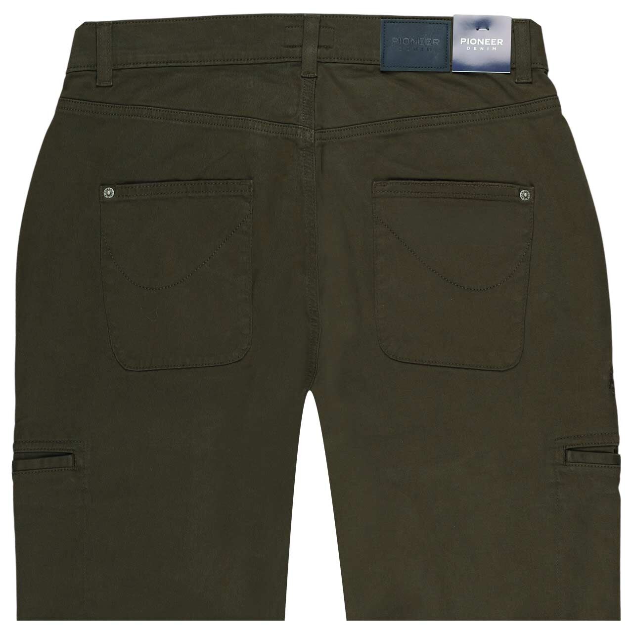 Stretch Herren Cargo Baumwollhose Leroy in Dunkelgrün von Pioneer, detaillierte Rückansicht