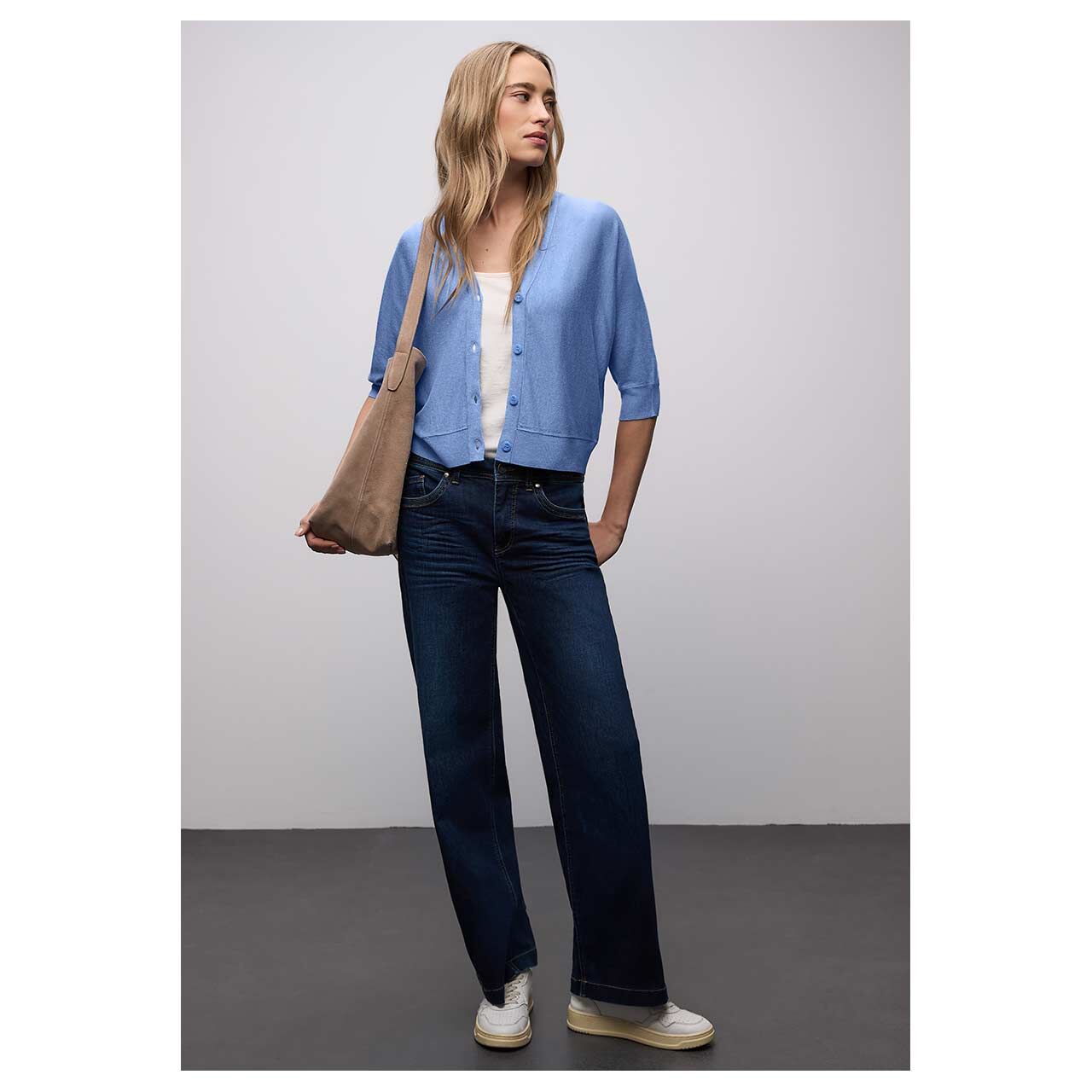 Damen Strickjacke V-Neck Button Up Cardigan von Street One in Blau meliert, Ganzkörperansicht am Model