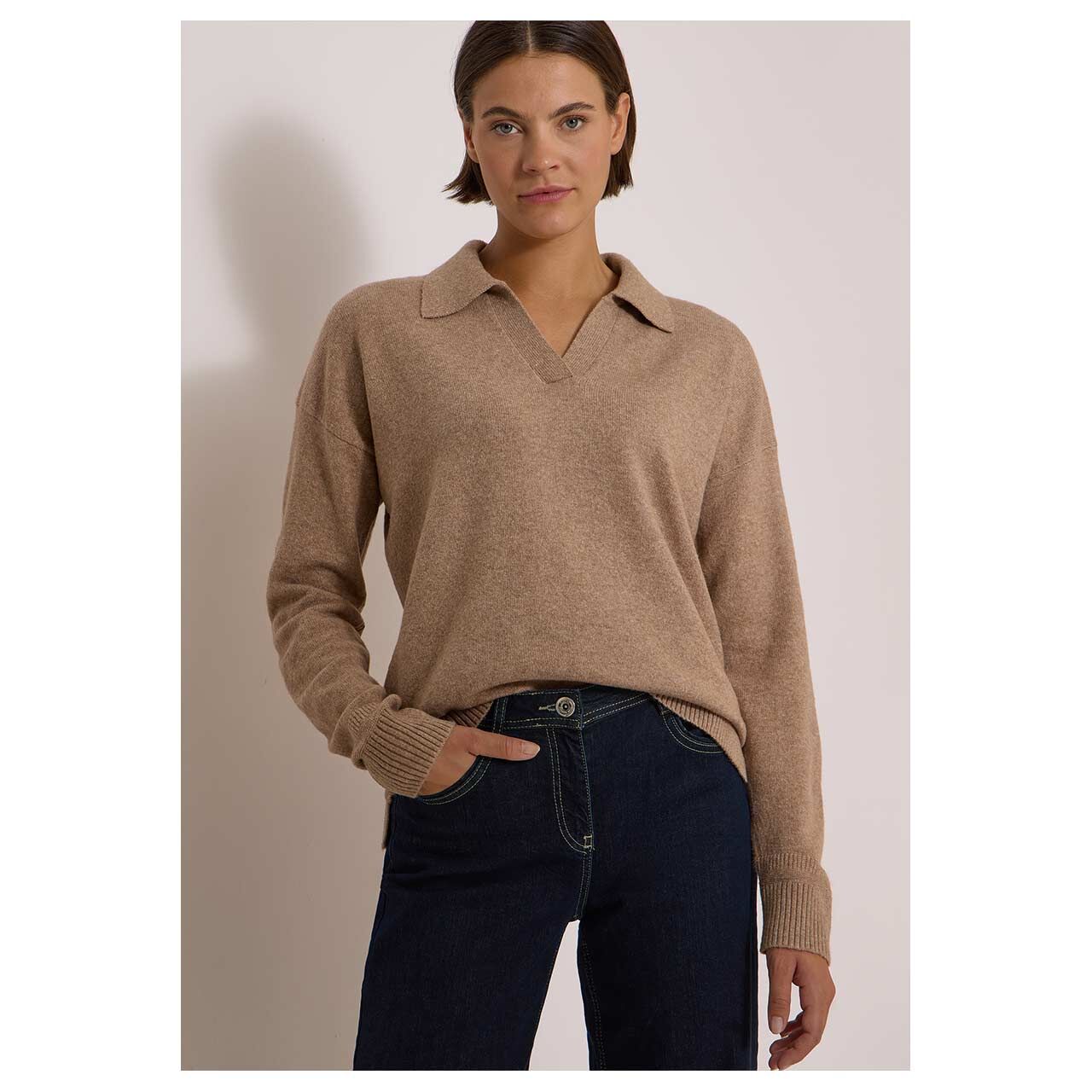 Damen Polo Pullover Cosy von Cecil in Braun meliert, Vorderansicht am Model