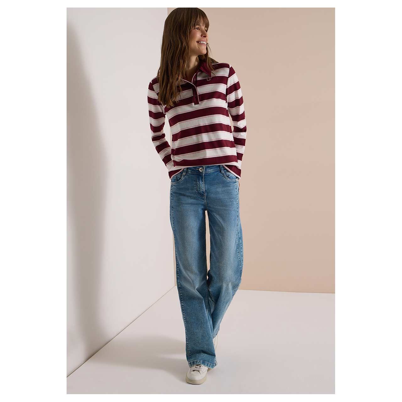 Damen Langarm Poloshirt Striped von Cecil in Weinrot gestreift, Ganzkörperansicht am Model