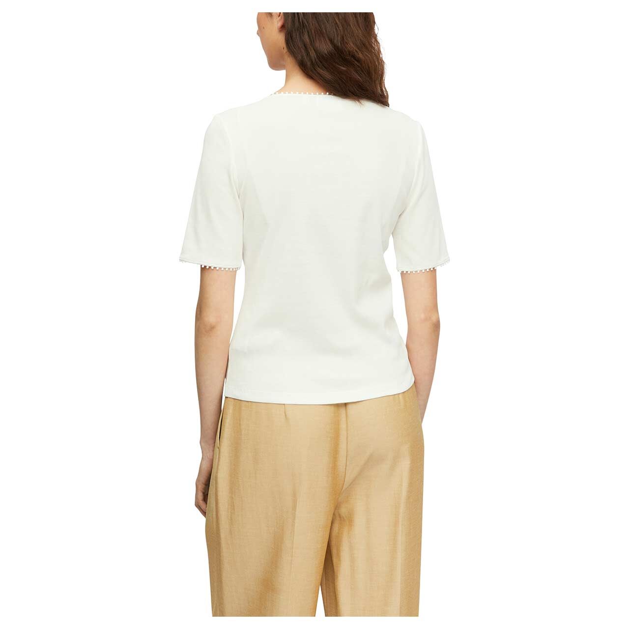 Damen T-Shirt von Comma in Weiß, Rückansicht am Model