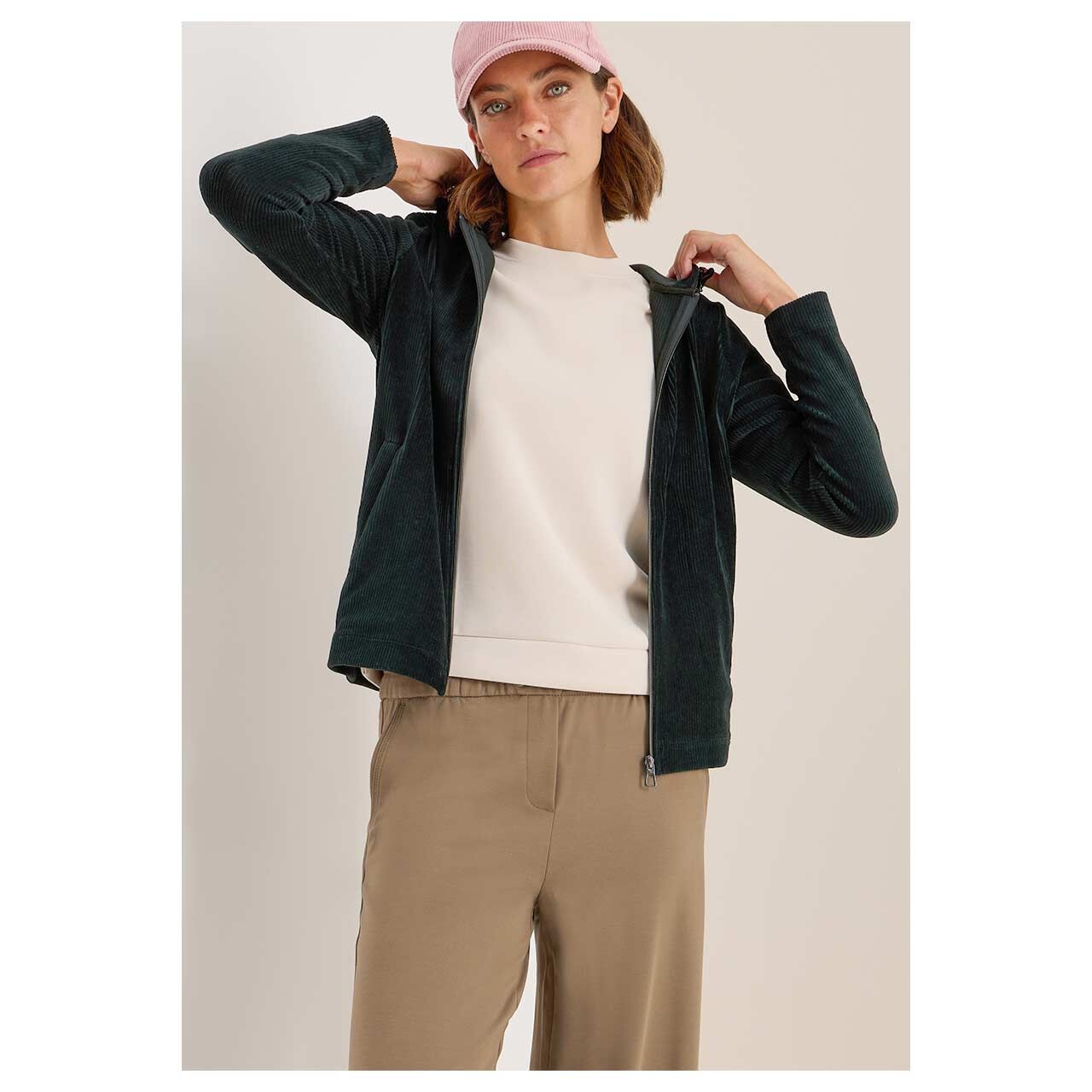 Damen Hoodie Sweatjacke Cord Jacket von Cecil in Dunkelgrün, Vorderansicht am Model