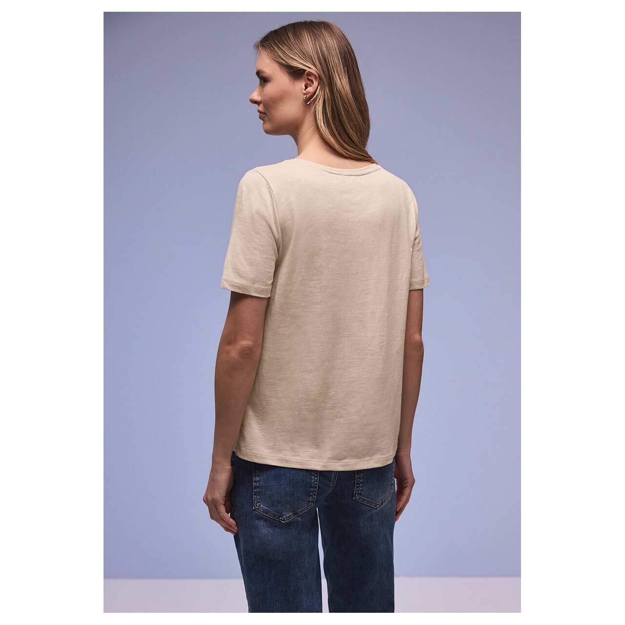Damen T-Shirt Gerda von Street One in Beige, Rückansicht am Model