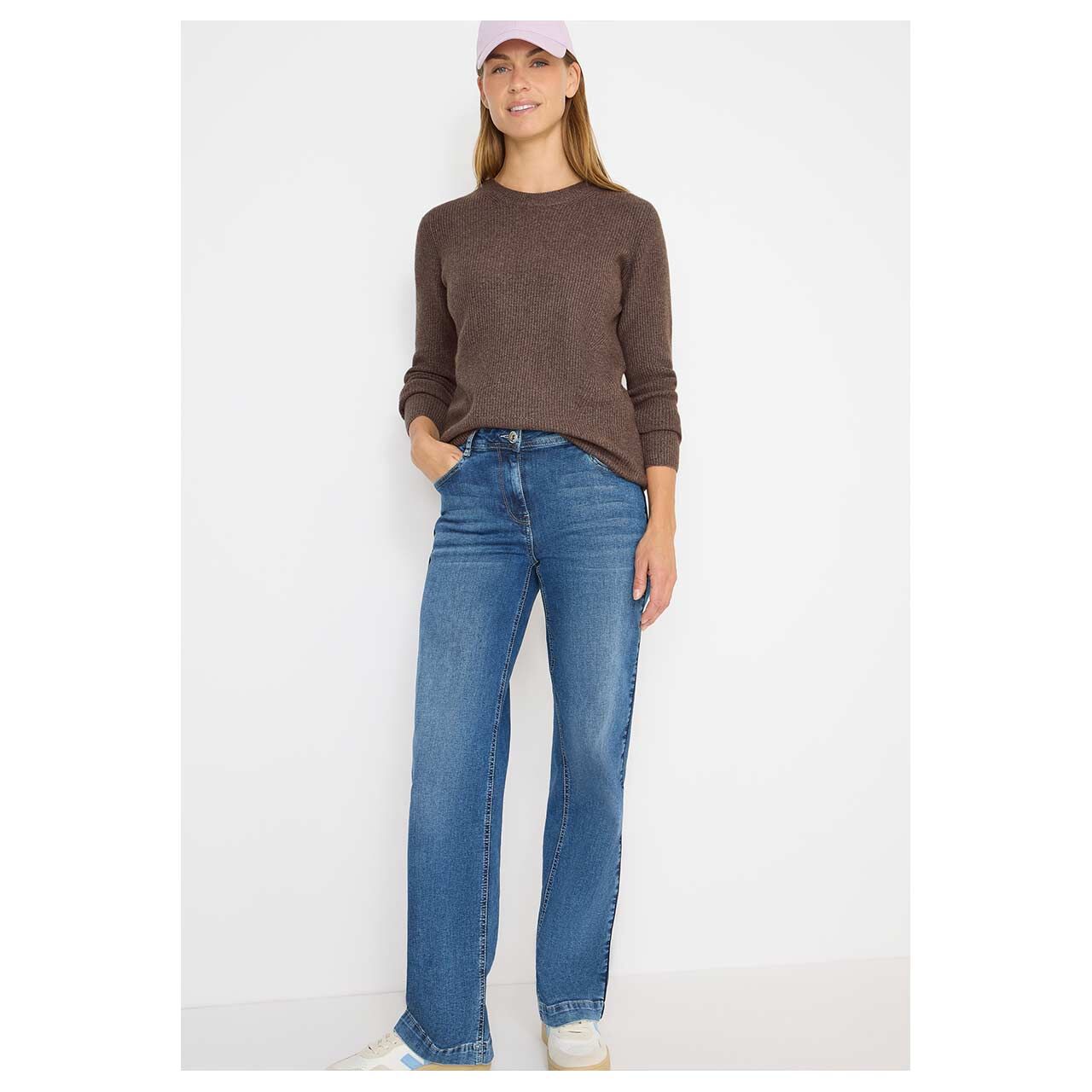 Damen Damen Pullover Cosy Rib Mix von Cecil in Braun meliert, detaillierte Vorderansicht am Model
